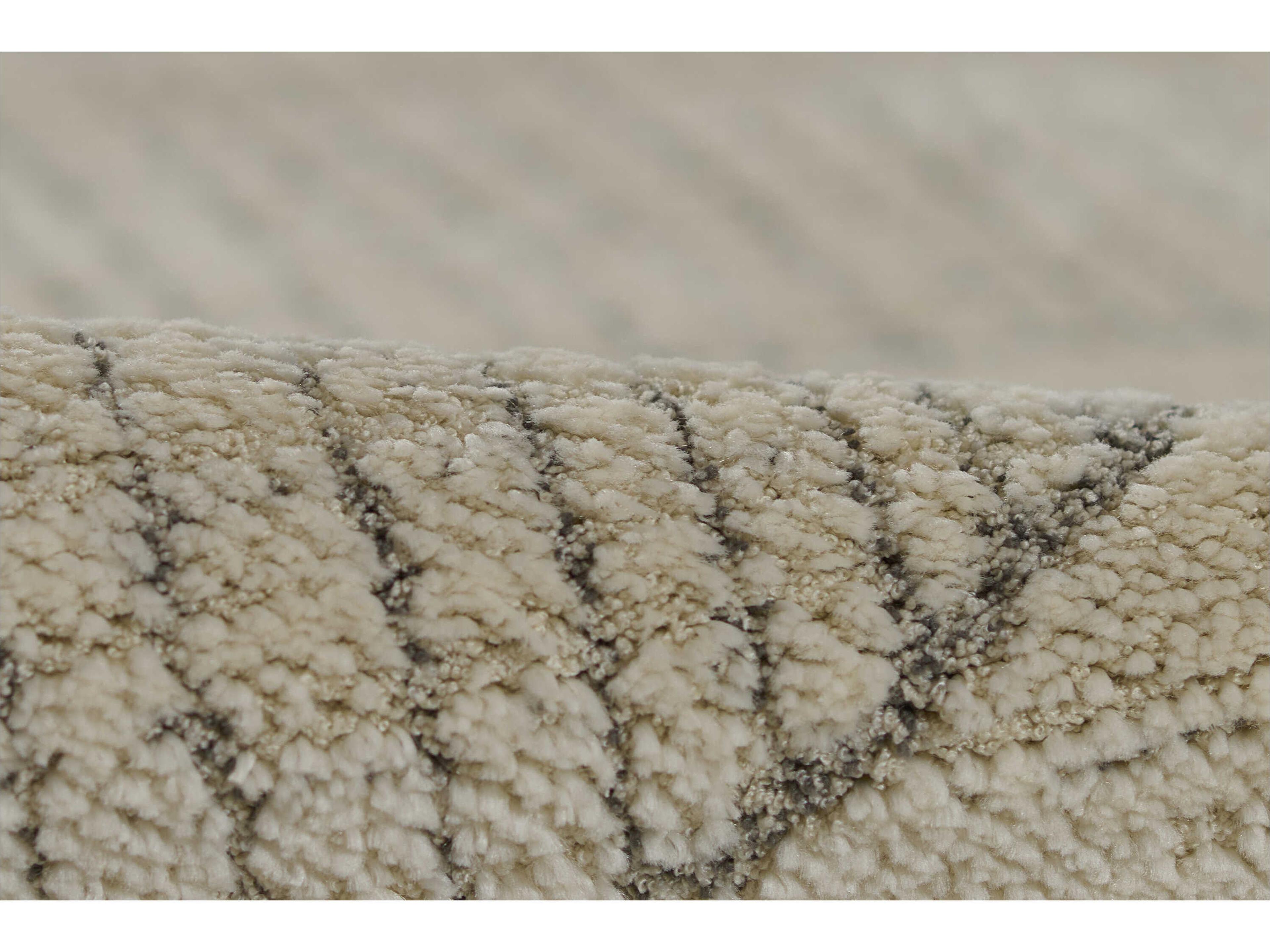 Momeni Wren Abstract Area Rug