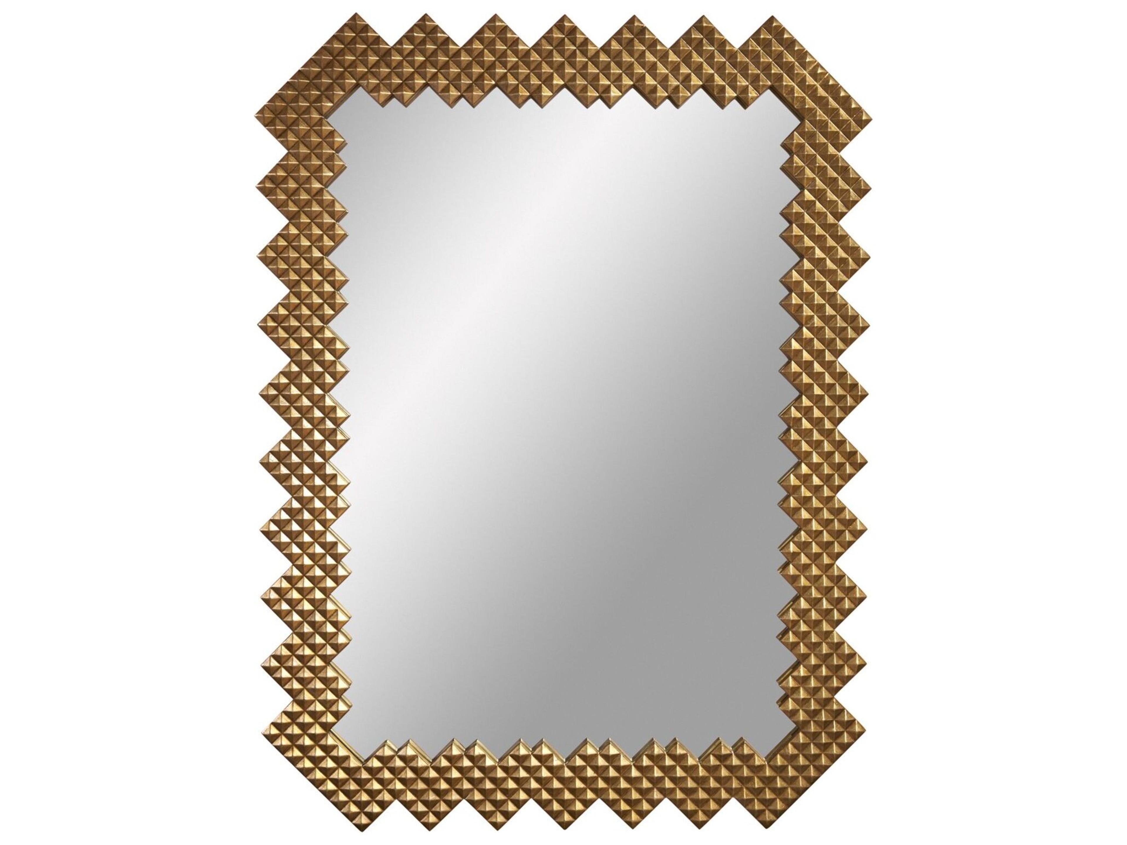 Pyramidal Mirror
