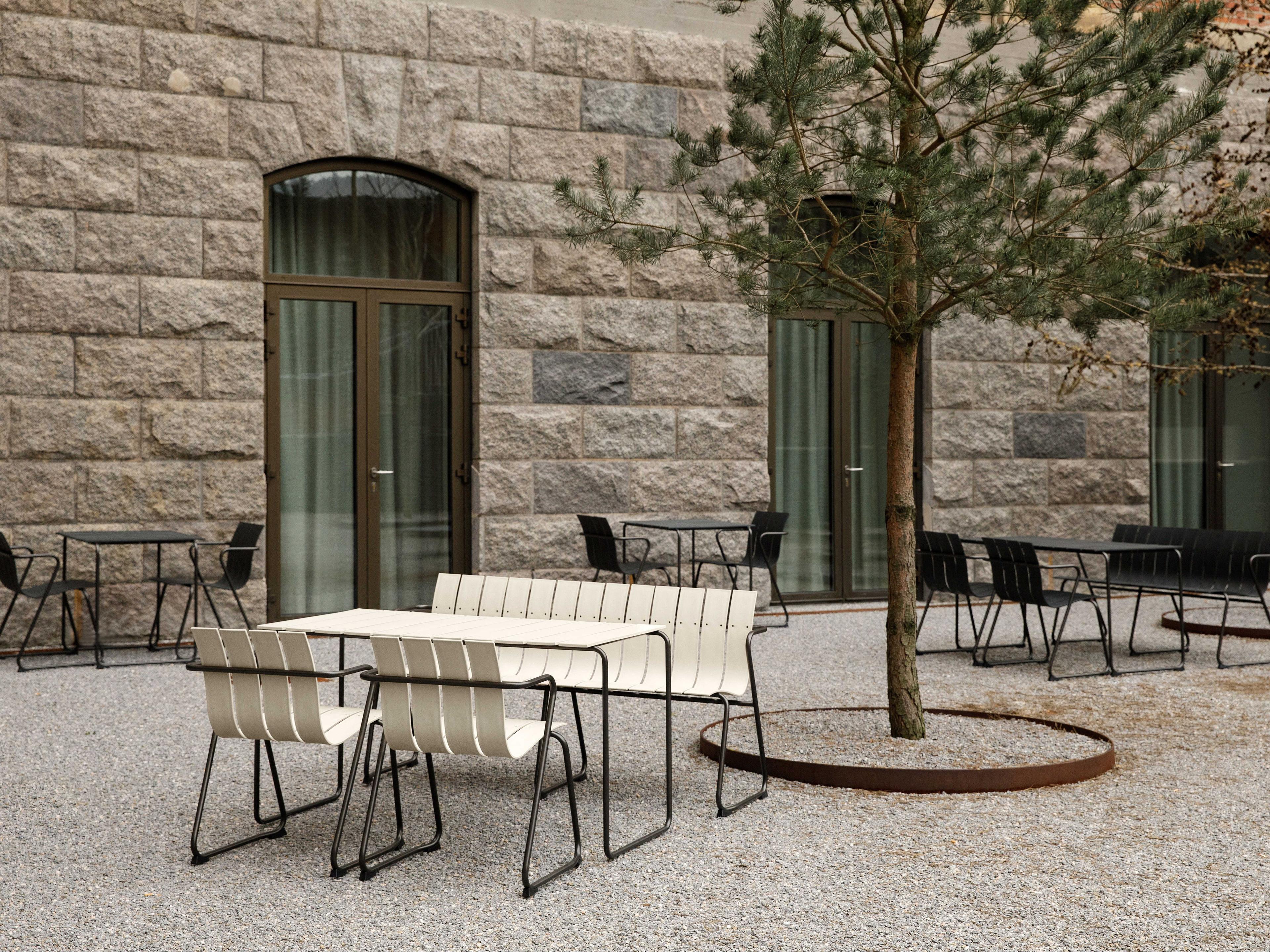 Mater Outdoor Ocean Sand / Gunmetal Recycled Plastic Rectangular Dining Table