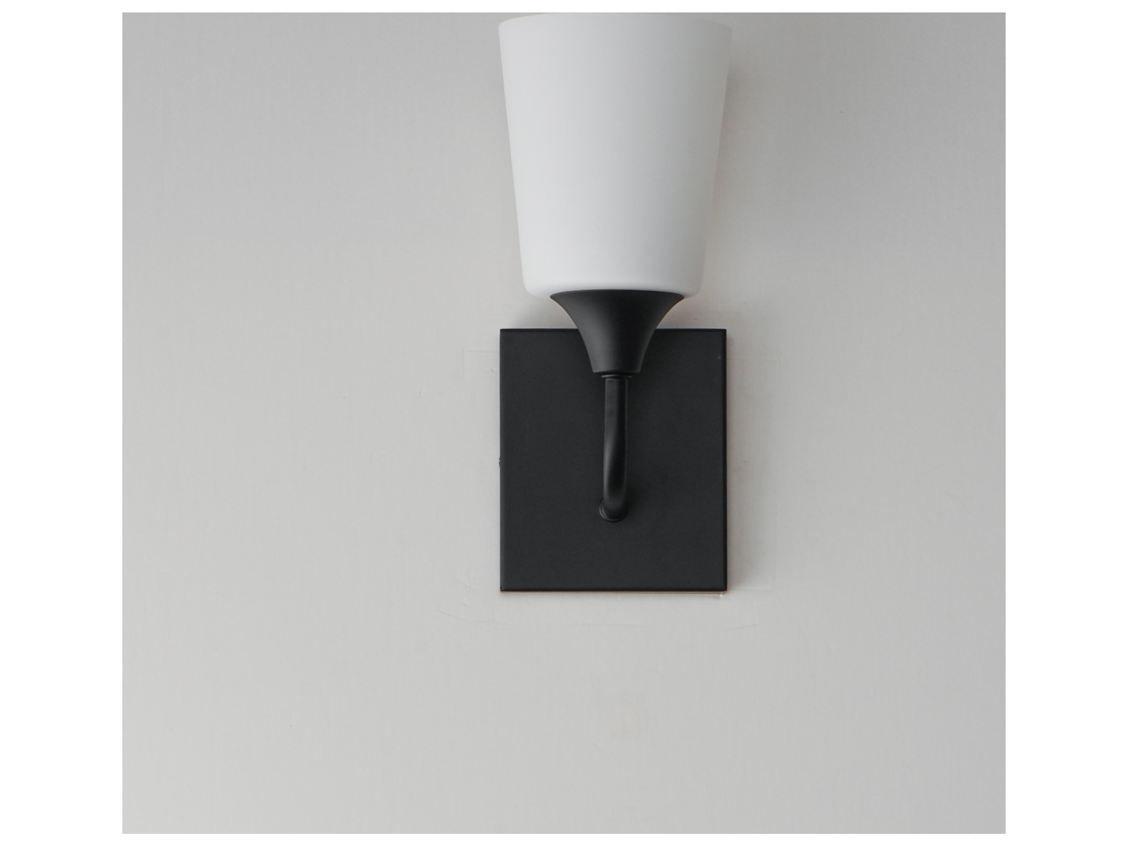 Maxim Lighting Hudson 1- Light Black Wall Sconce