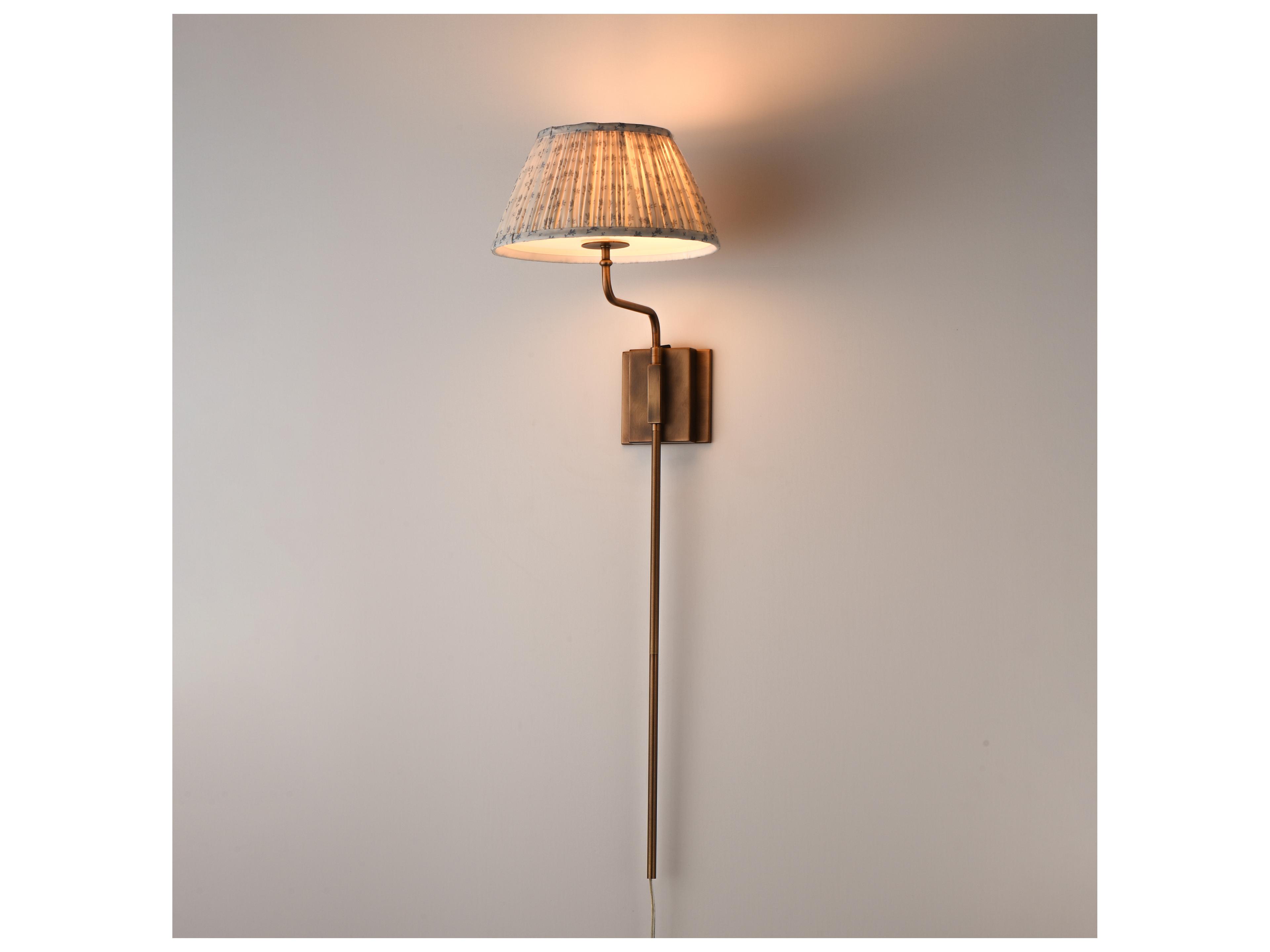 Maxim Lighting Dunbridge 1- Light Weathered Brass Bronze Wall Sconce