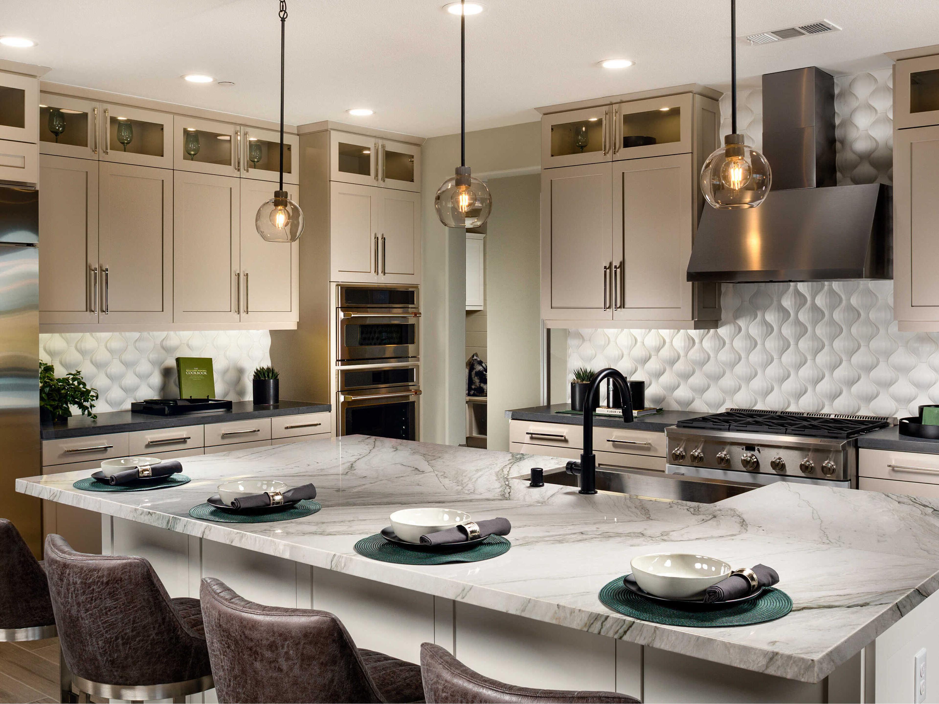 Maxim Lighting Vessel 1-Light Black Brushed Aluminum Clear Glass Globe Mini Pendant