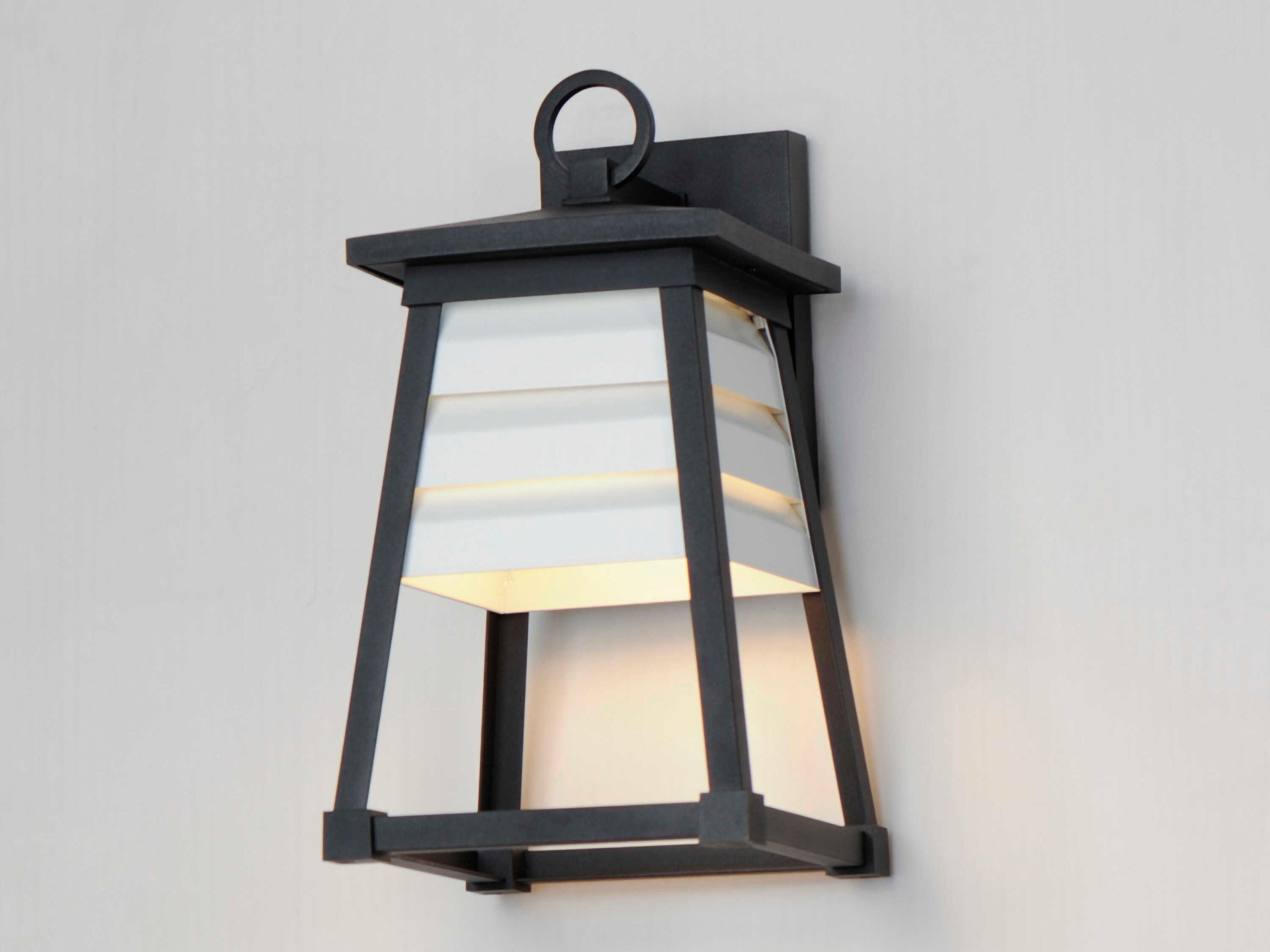 Maxim Lighting Shutters White / 1 - Light Outdoor Wall Light