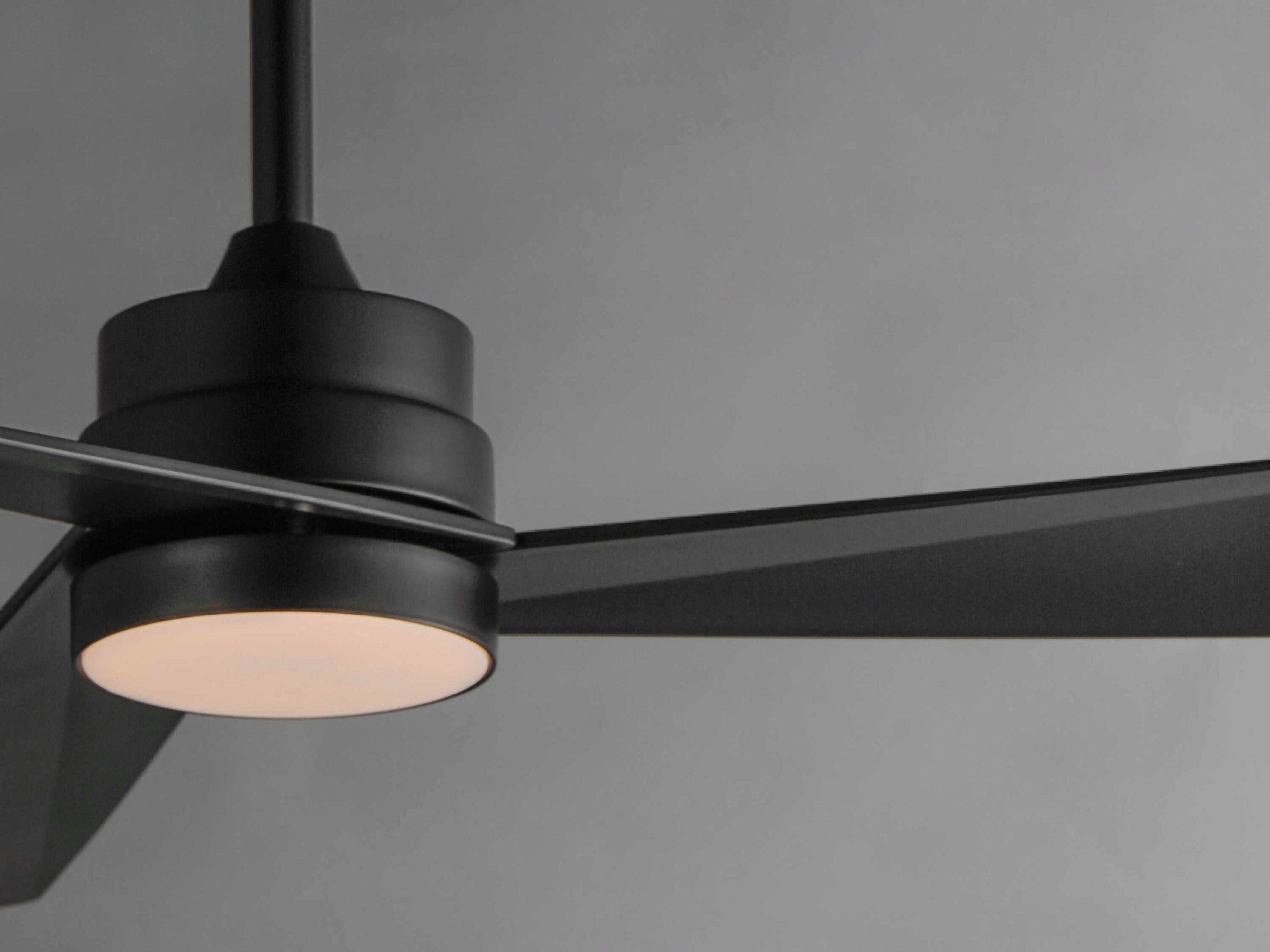 Maxim Lighting Vortex Outdoor 52" Ceiling Fan
