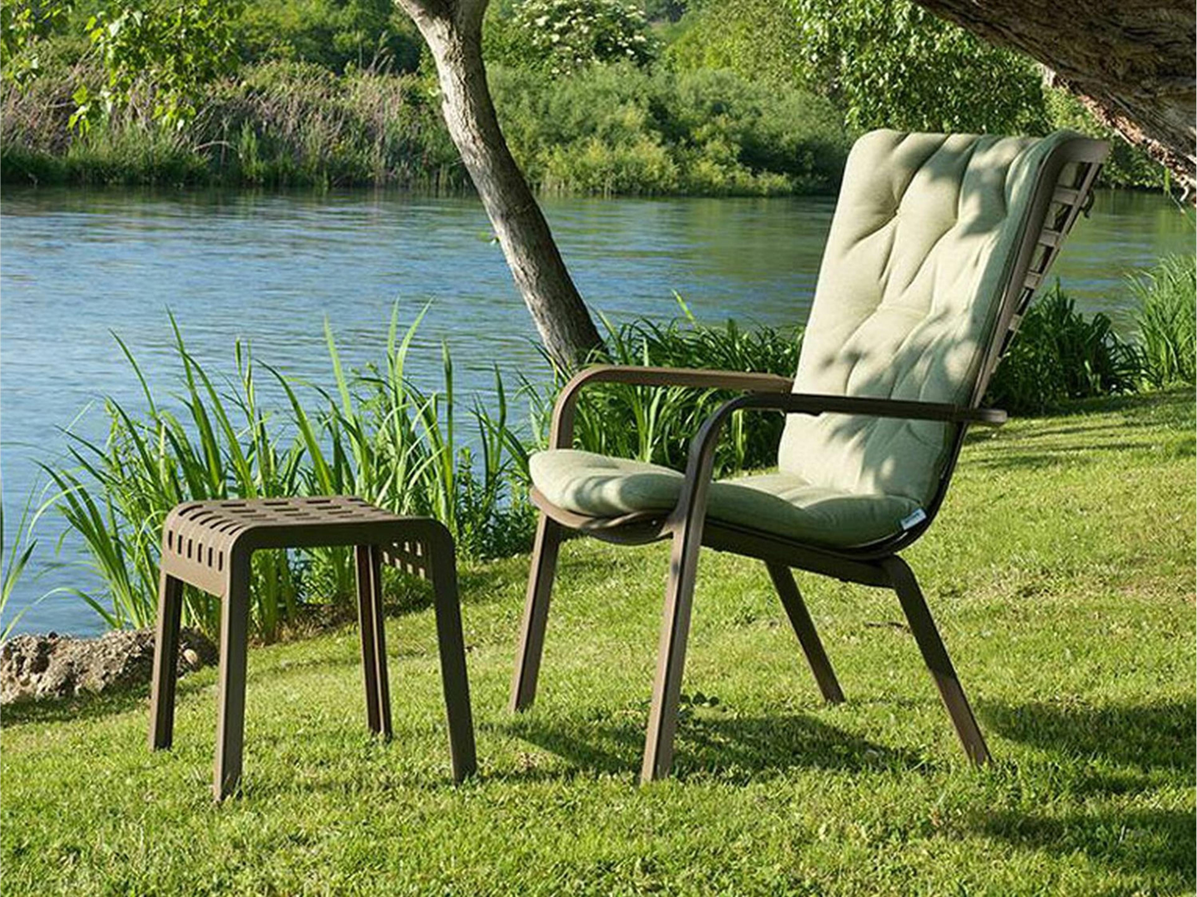 Folio Resin Tabacco Outdoor Lounge Set