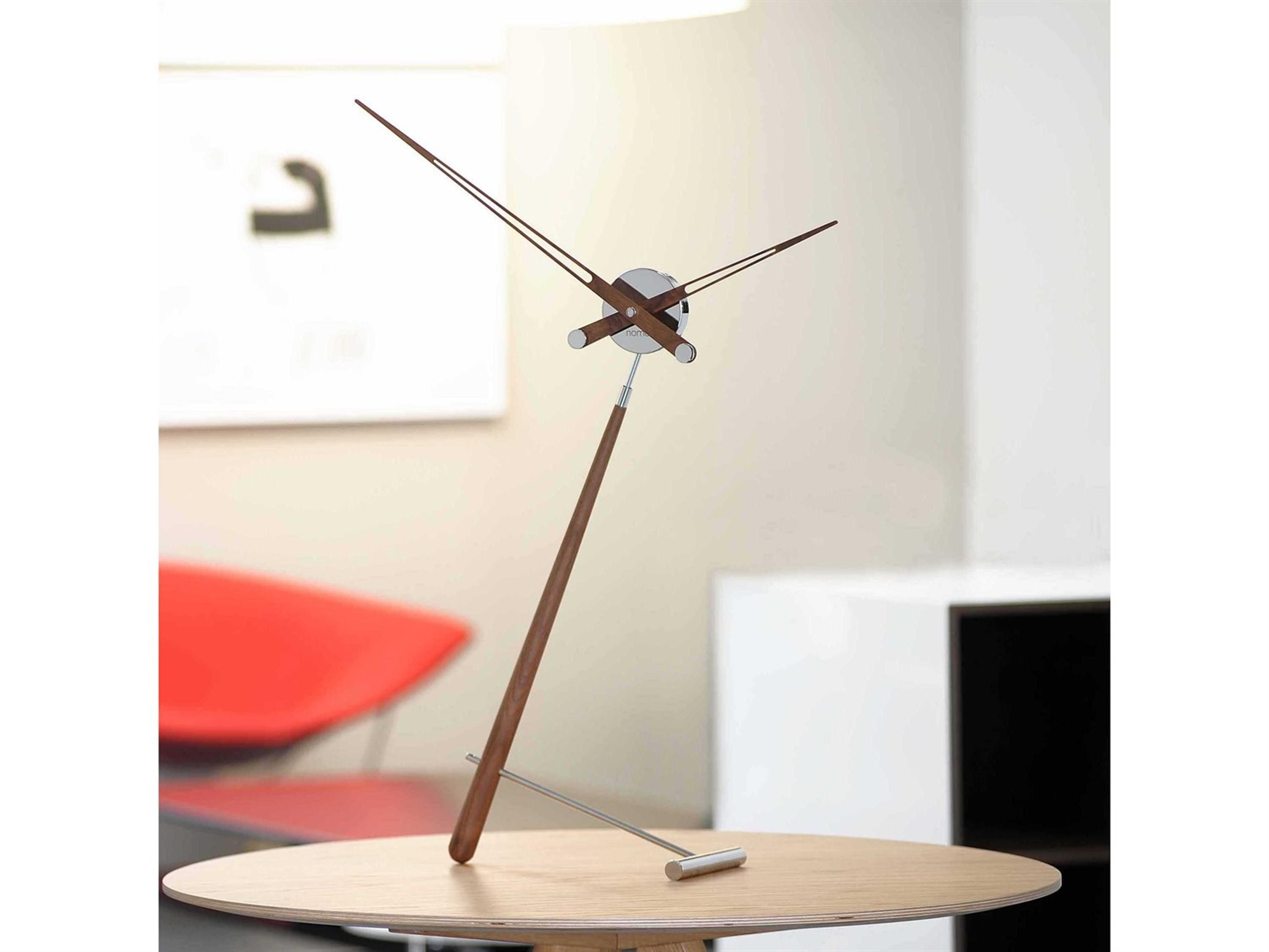 Nomon Puntero Chrome Walnut Clock