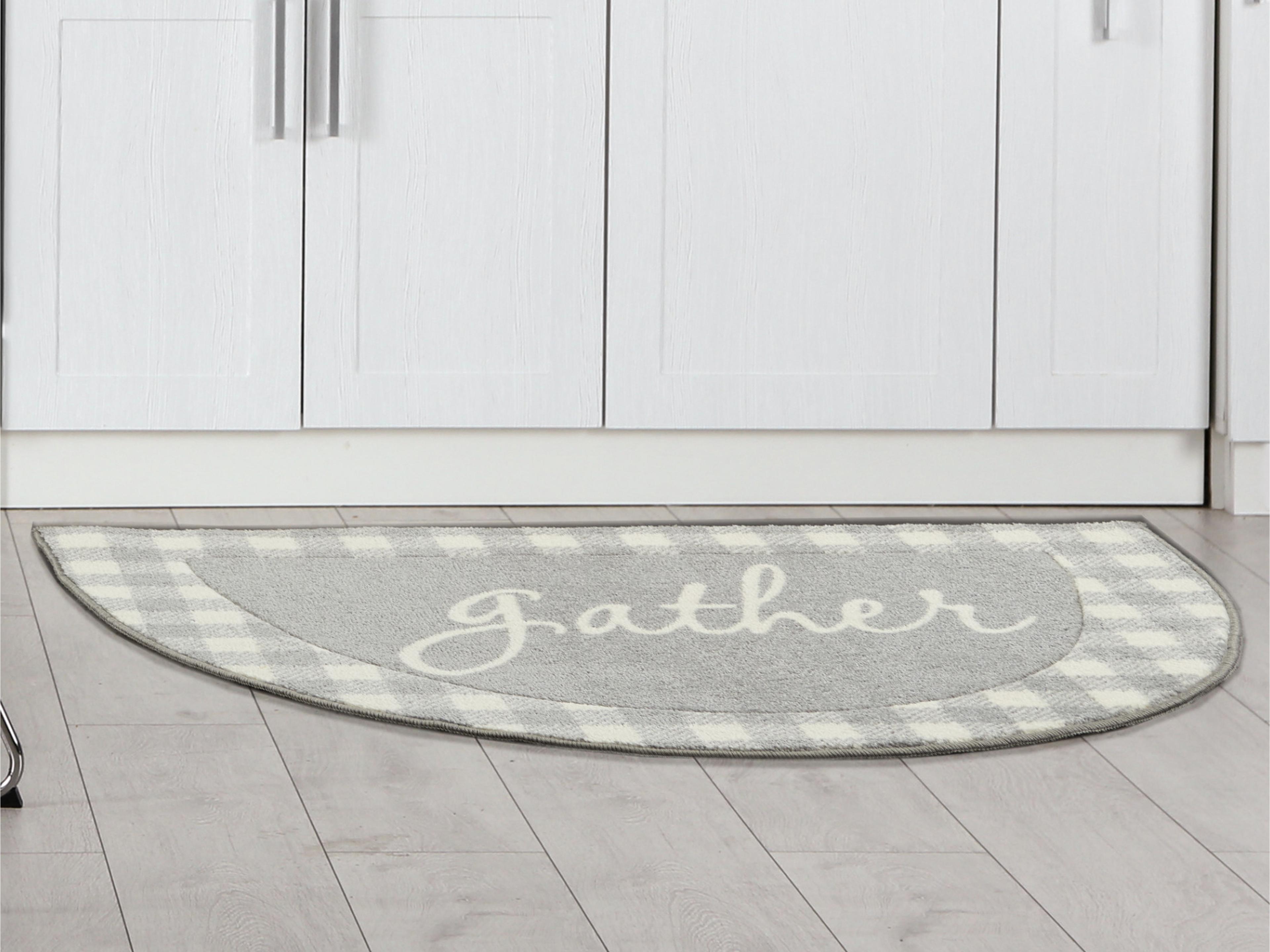 Accent Decor Xmas Slice Area Rug