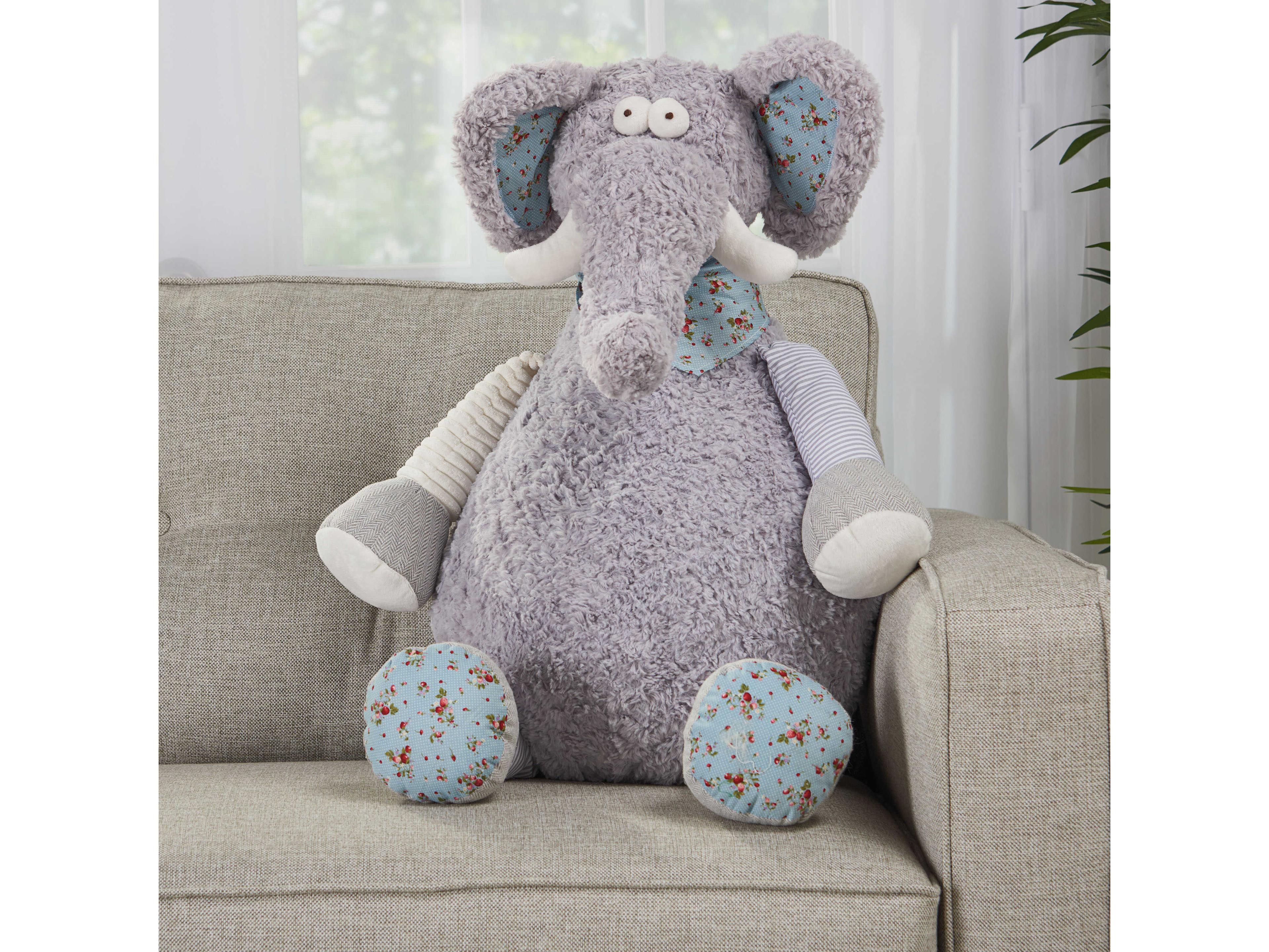 Nourison Mina Victory Plush Lines Elephant