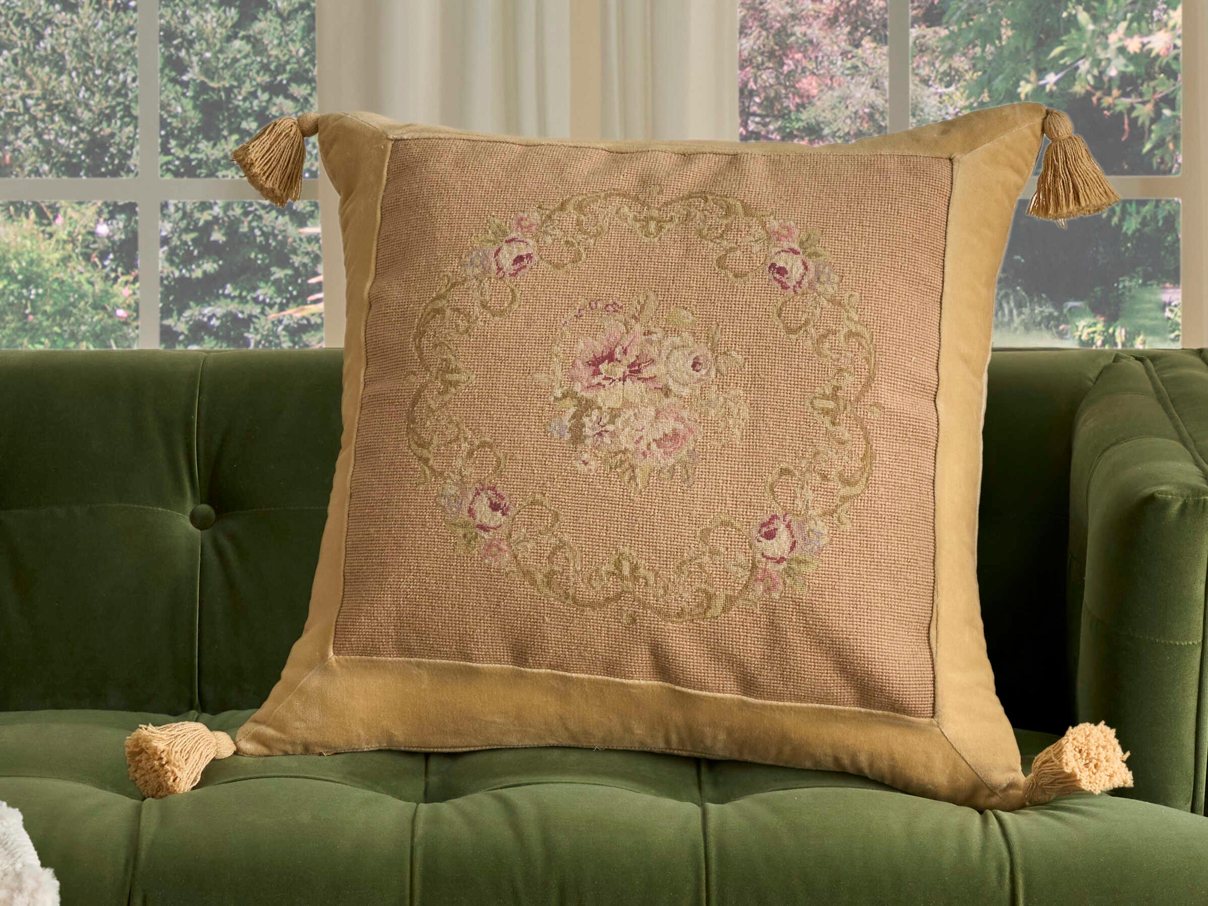 Nourison Mina Victory Vintage Floral Center 24" x 24" Blush Pillow