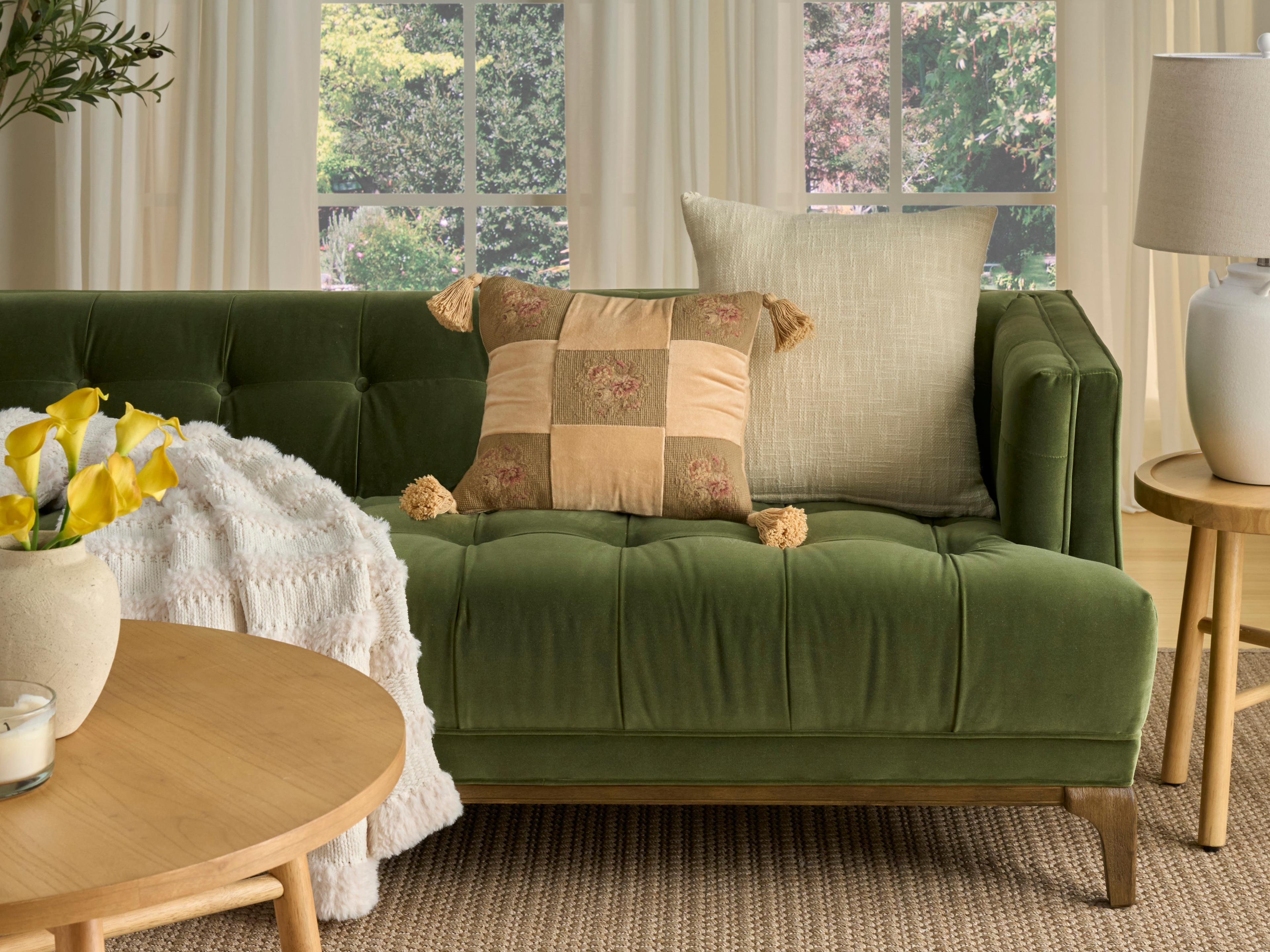 Nourison Mina Victory Vintage Floral Checkers 18" x 18" Olive Pillow