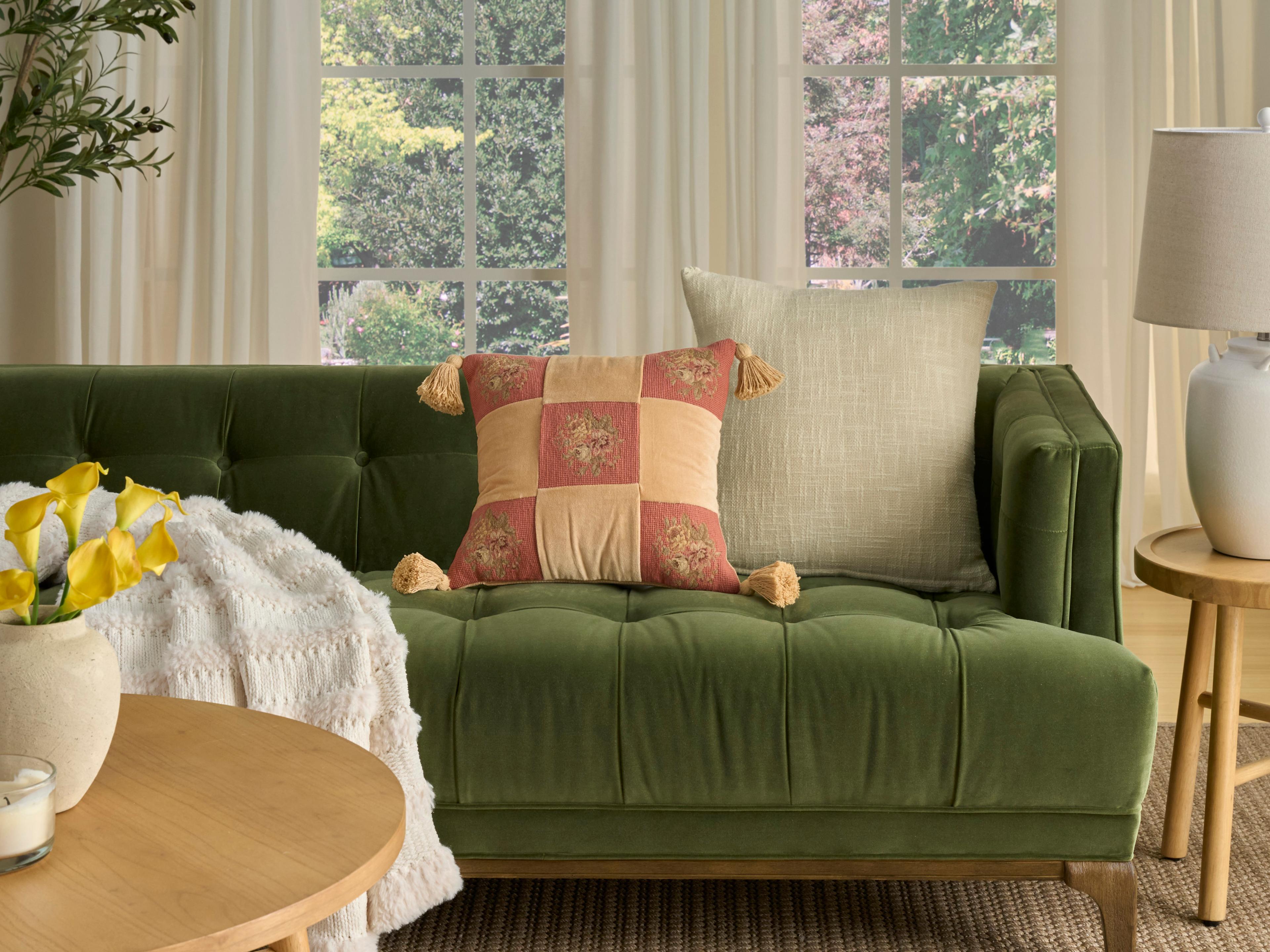 Nourison Mina Victory Vintage Floral Checkers 18" x 18" Coral Pillow