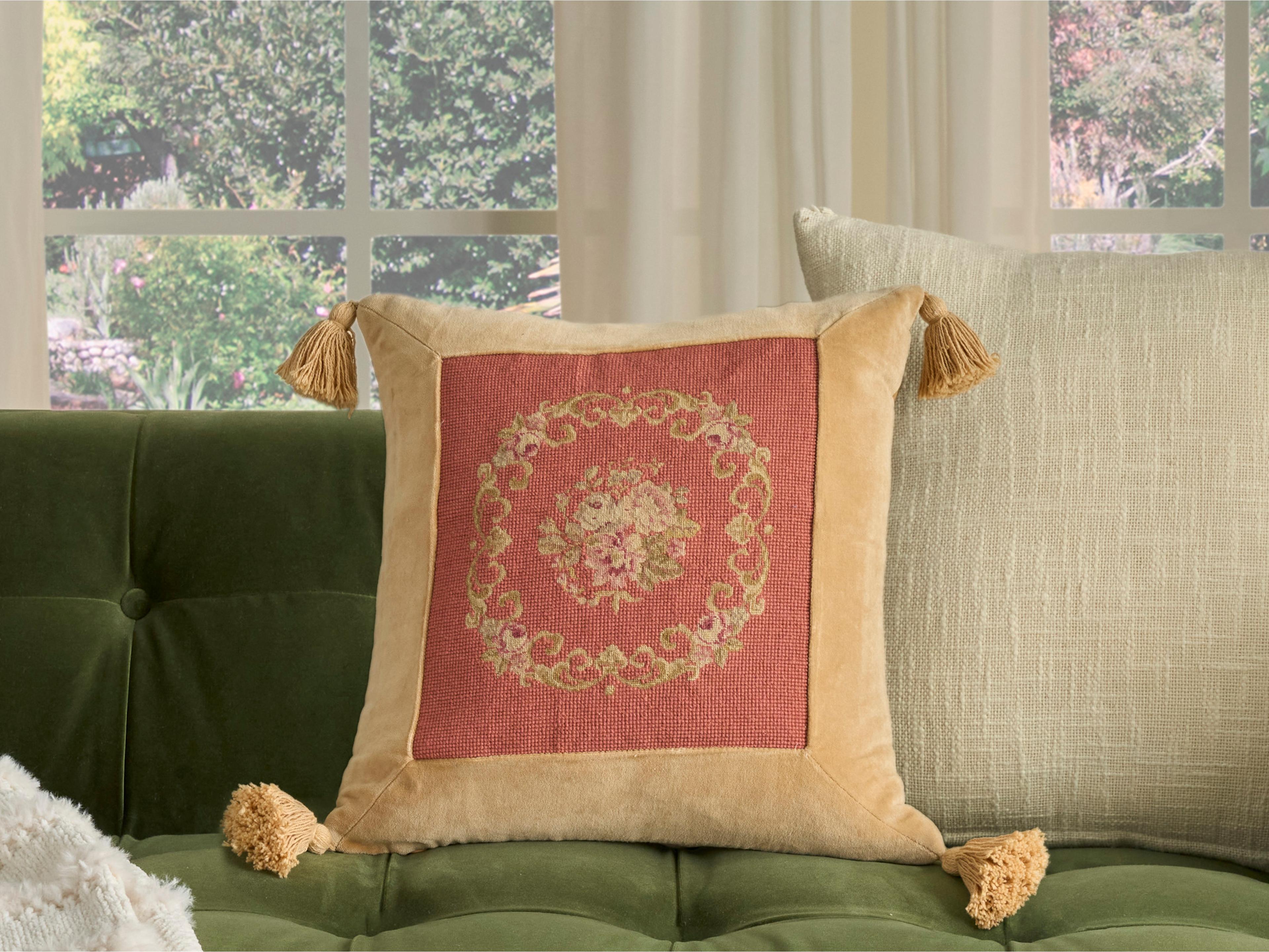 Nourison Mina Victory Vintage Floral Center 18" x 18" Coral Pillow