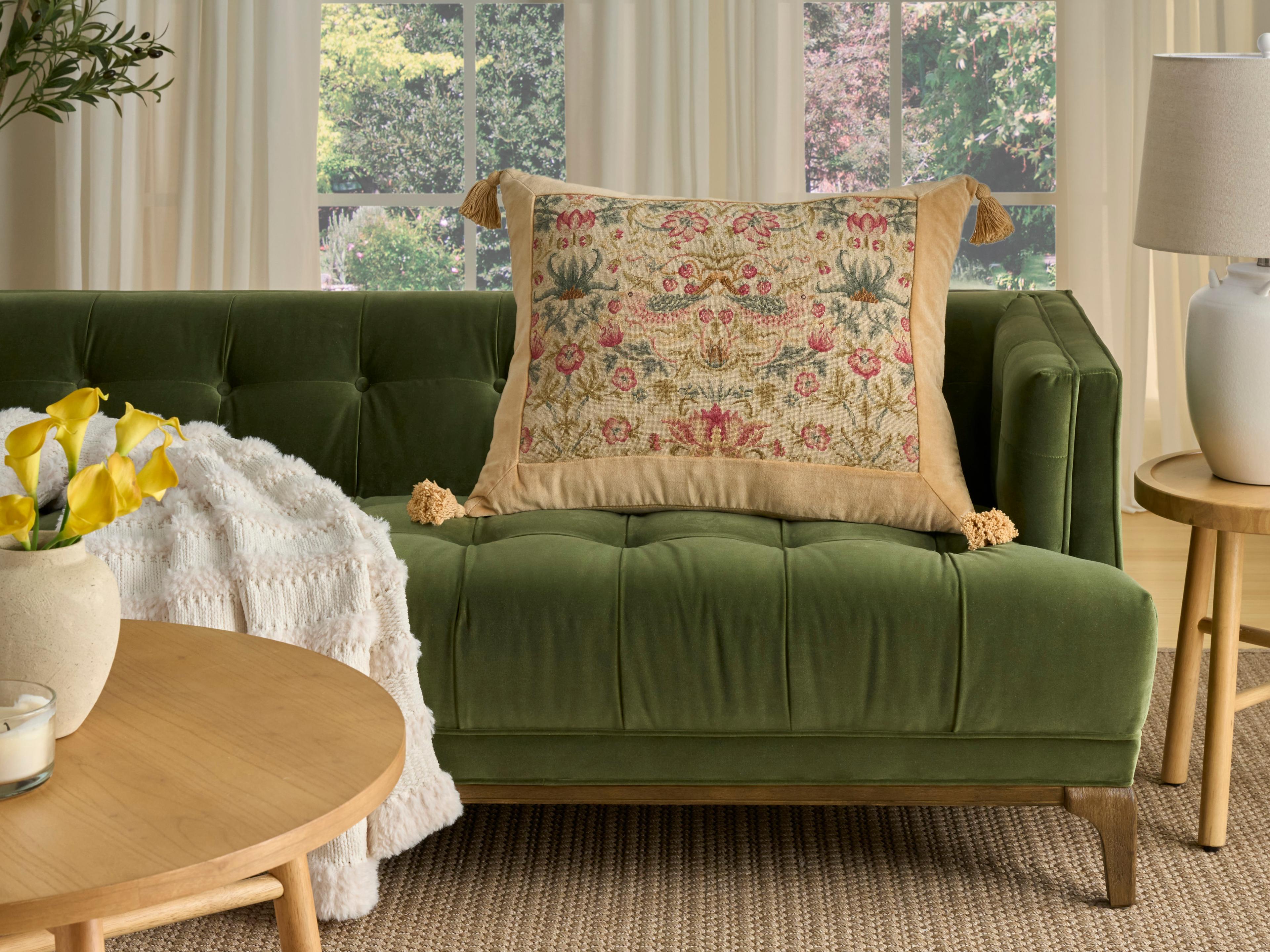 Nourison Mina Victory Vintage Wm Morris 20" x 26" Beige Pillow