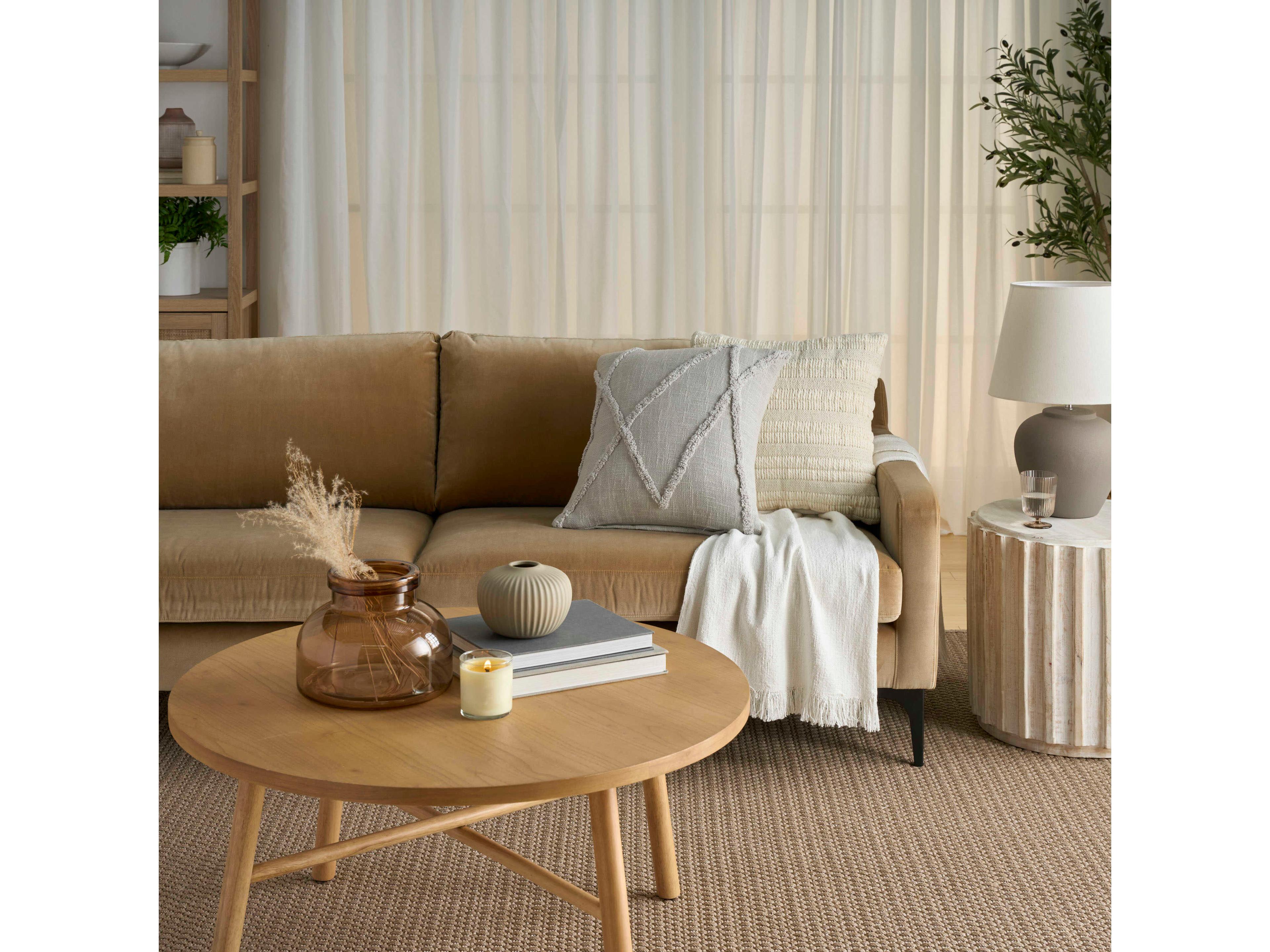 Nourison Mina Victory Lifestyle Distressed Diamond Pillow