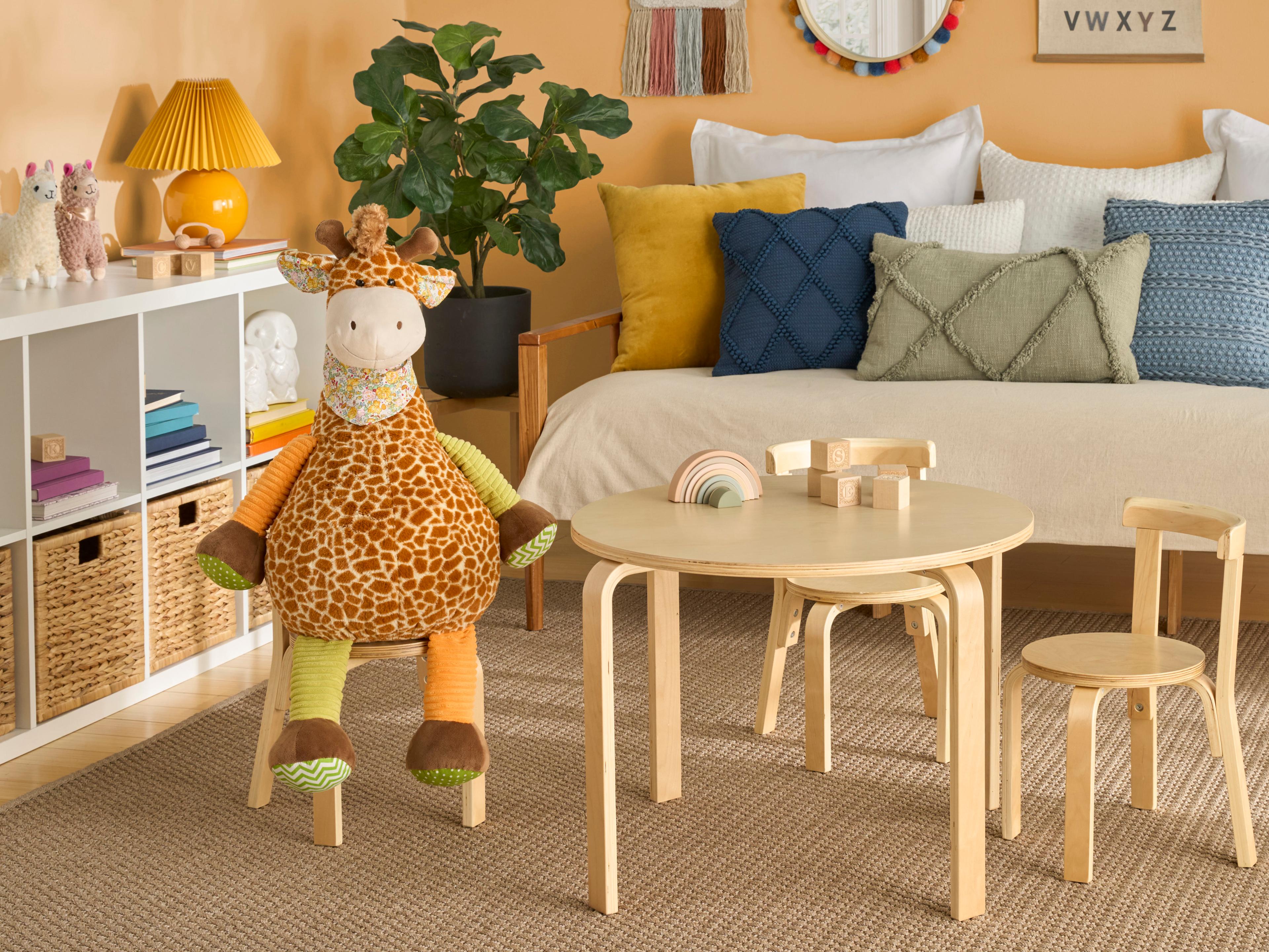 Nourison Mina Victory Giraffe Brown Plush