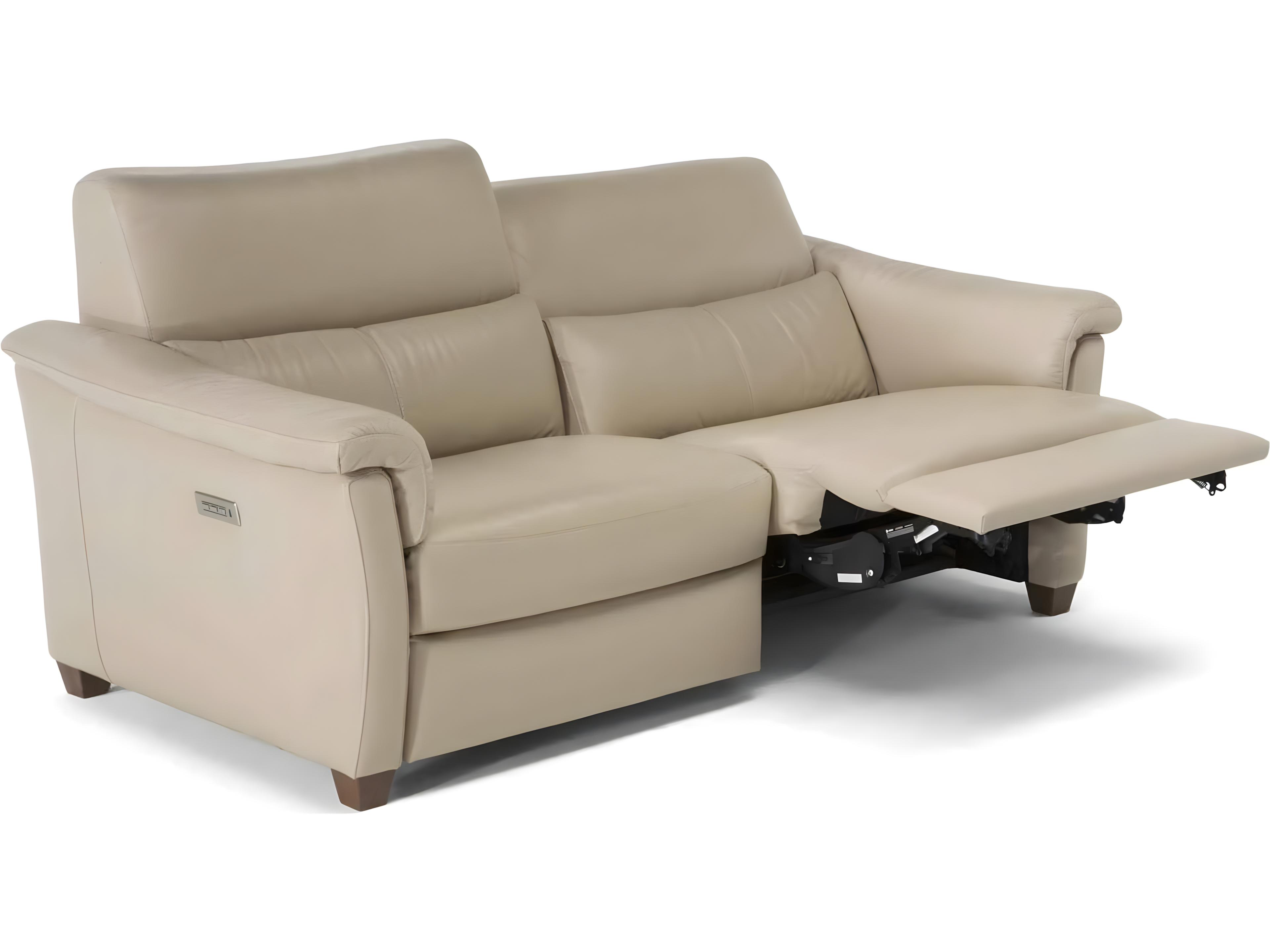 Astuzia Power Reclining Sectional in Top-Grain Leather