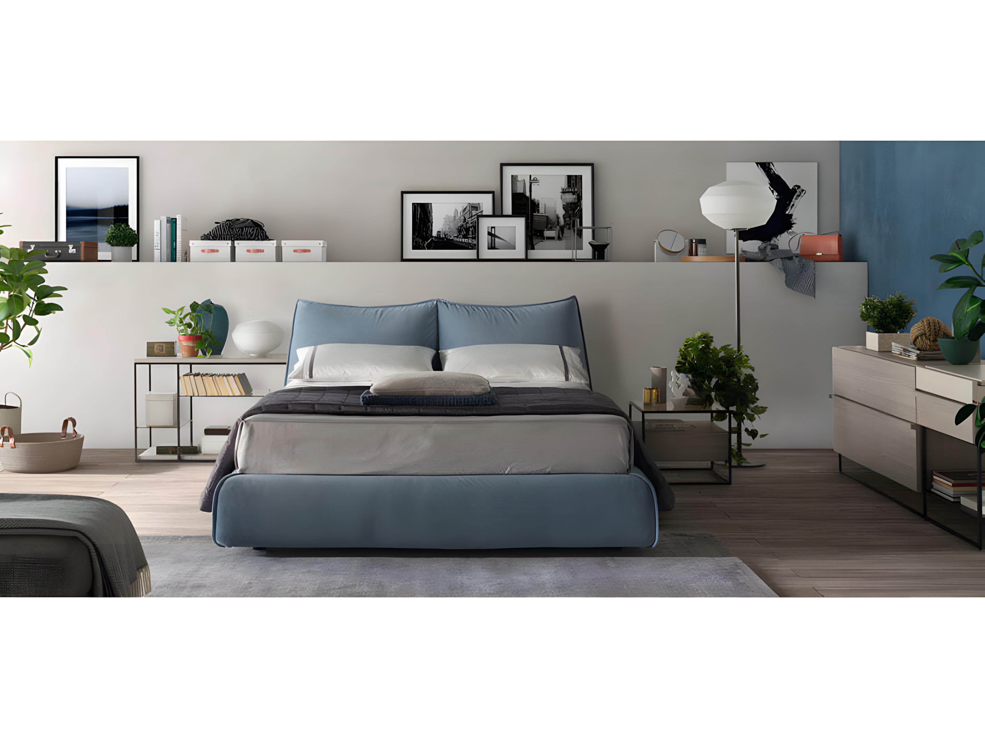 Natuzzi Editions Lunare King Bed Split Mesh with Tall Headboard