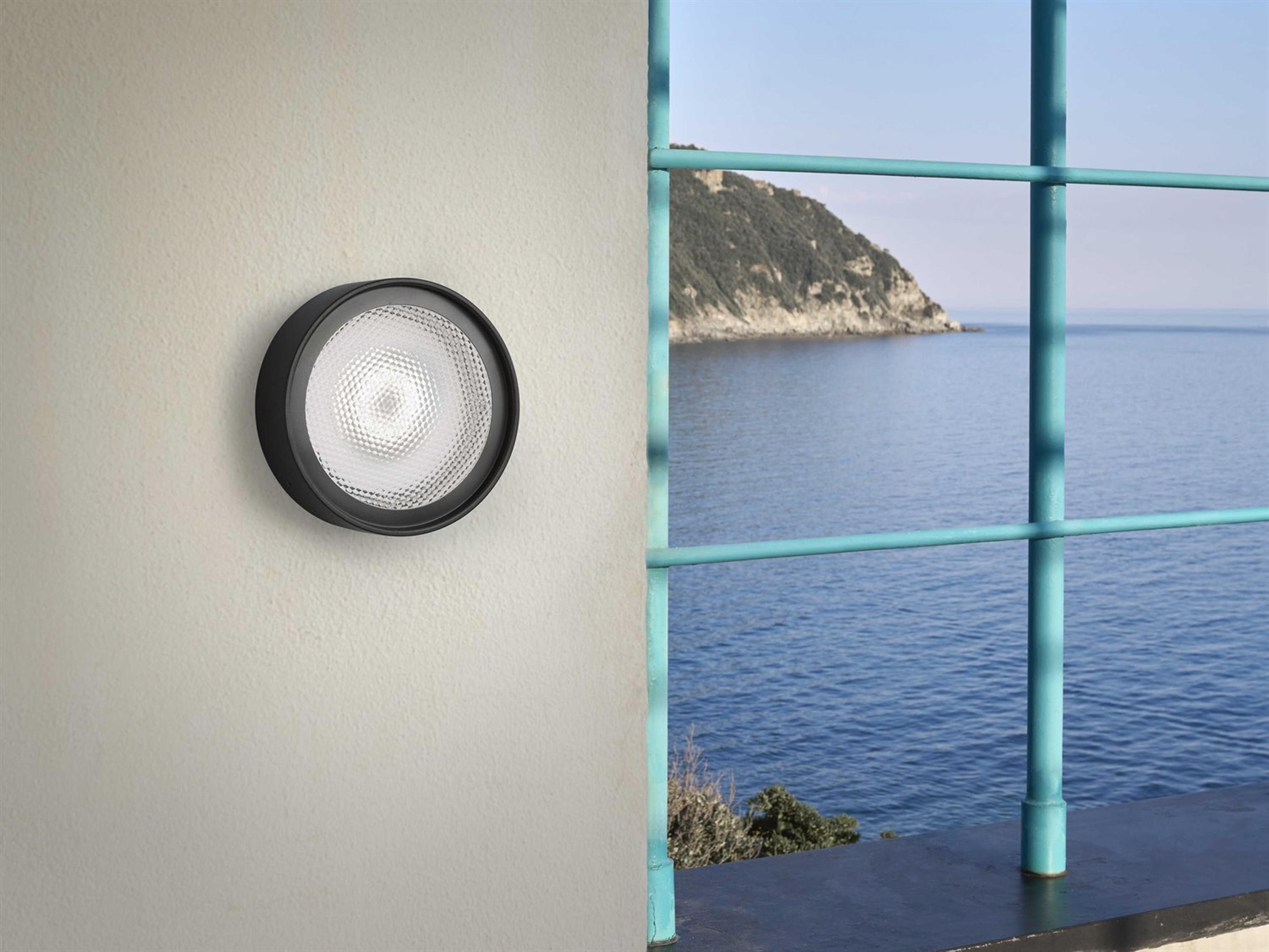 Oluce Berlin 1-Light Outdoor Wall Light