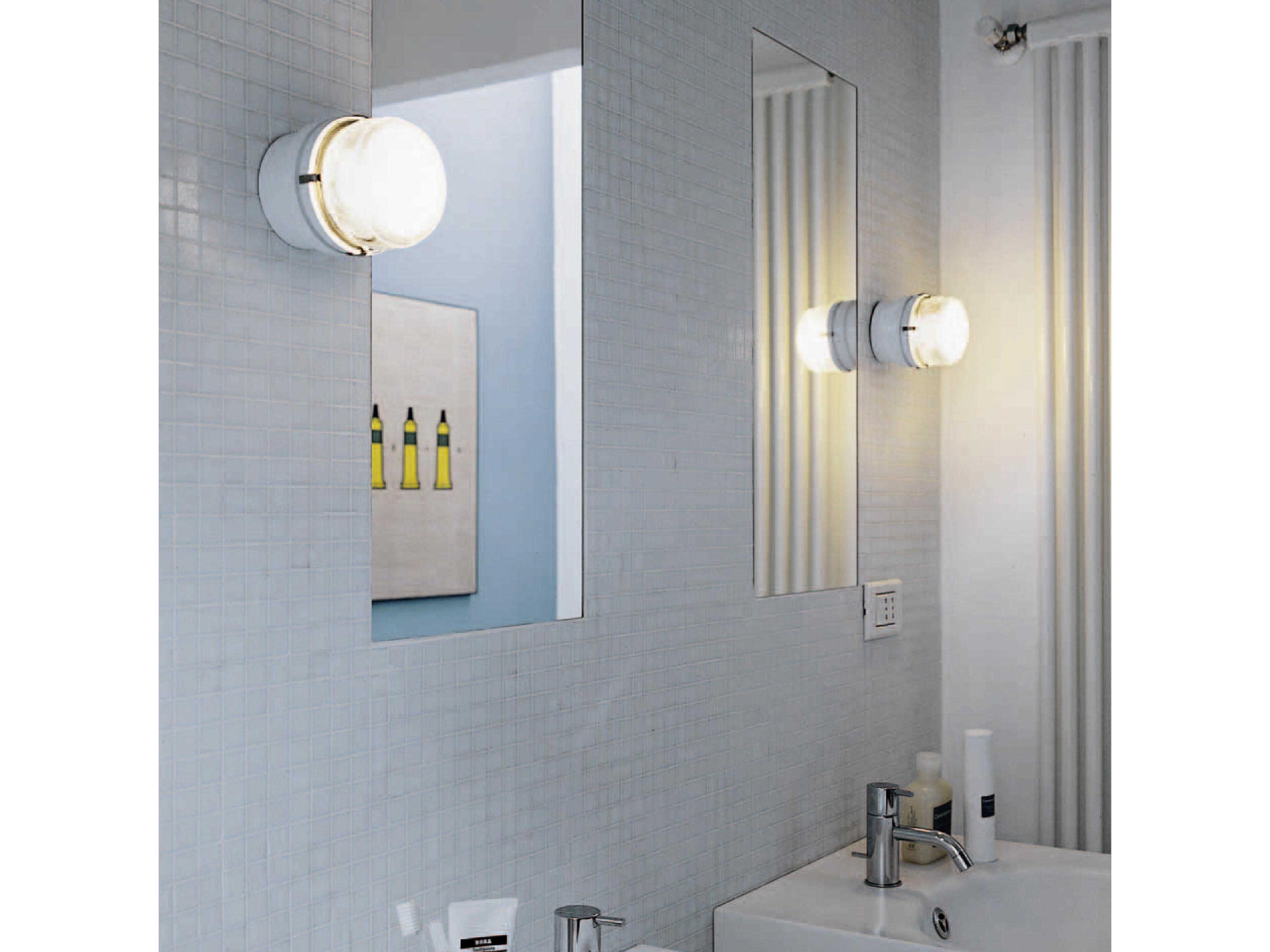 Oluce Fresnel 1 - Light Incandescent Outdoor Wall Light