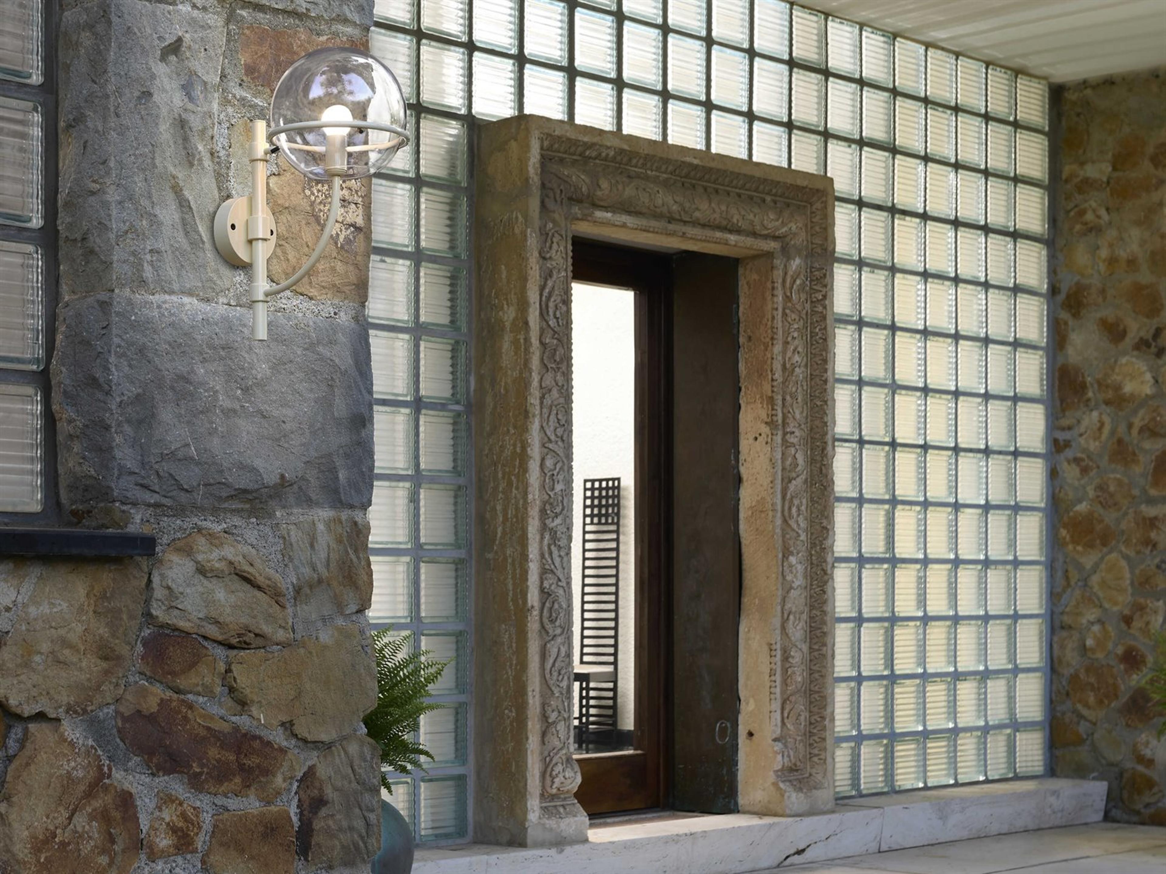 Oluce Lyndon 1-Light Outdoor Wall Light