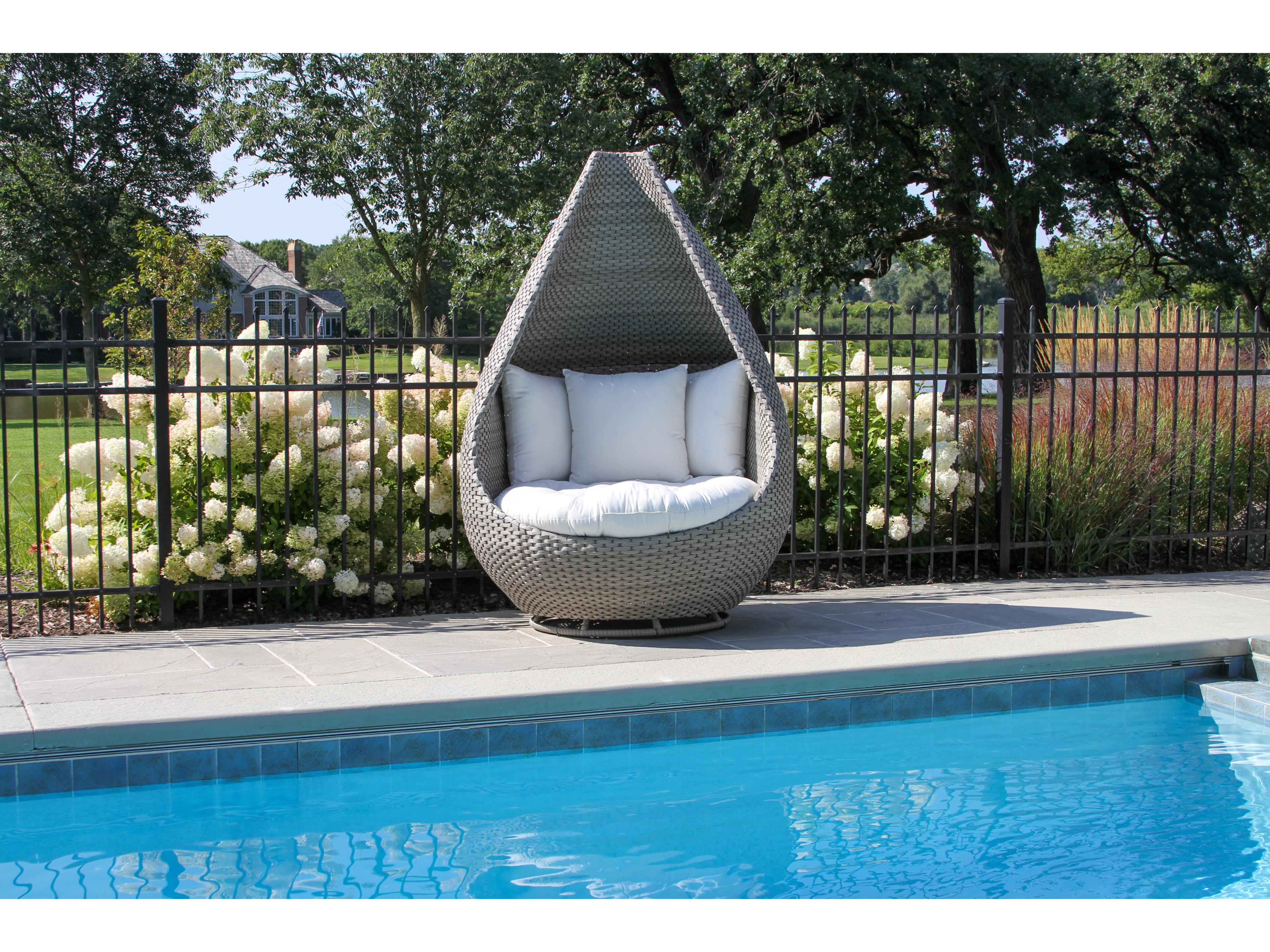 Outdoor Interiors Tagine Swivel Cuddle Chair w Sunbrella