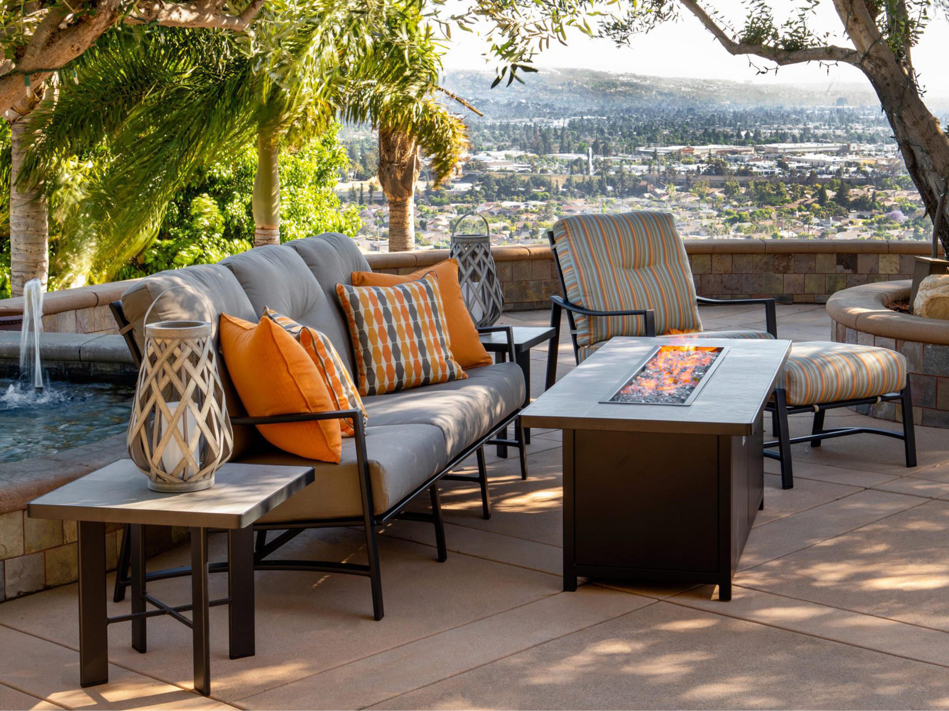 Avana Aluminum Patio Lounge Set