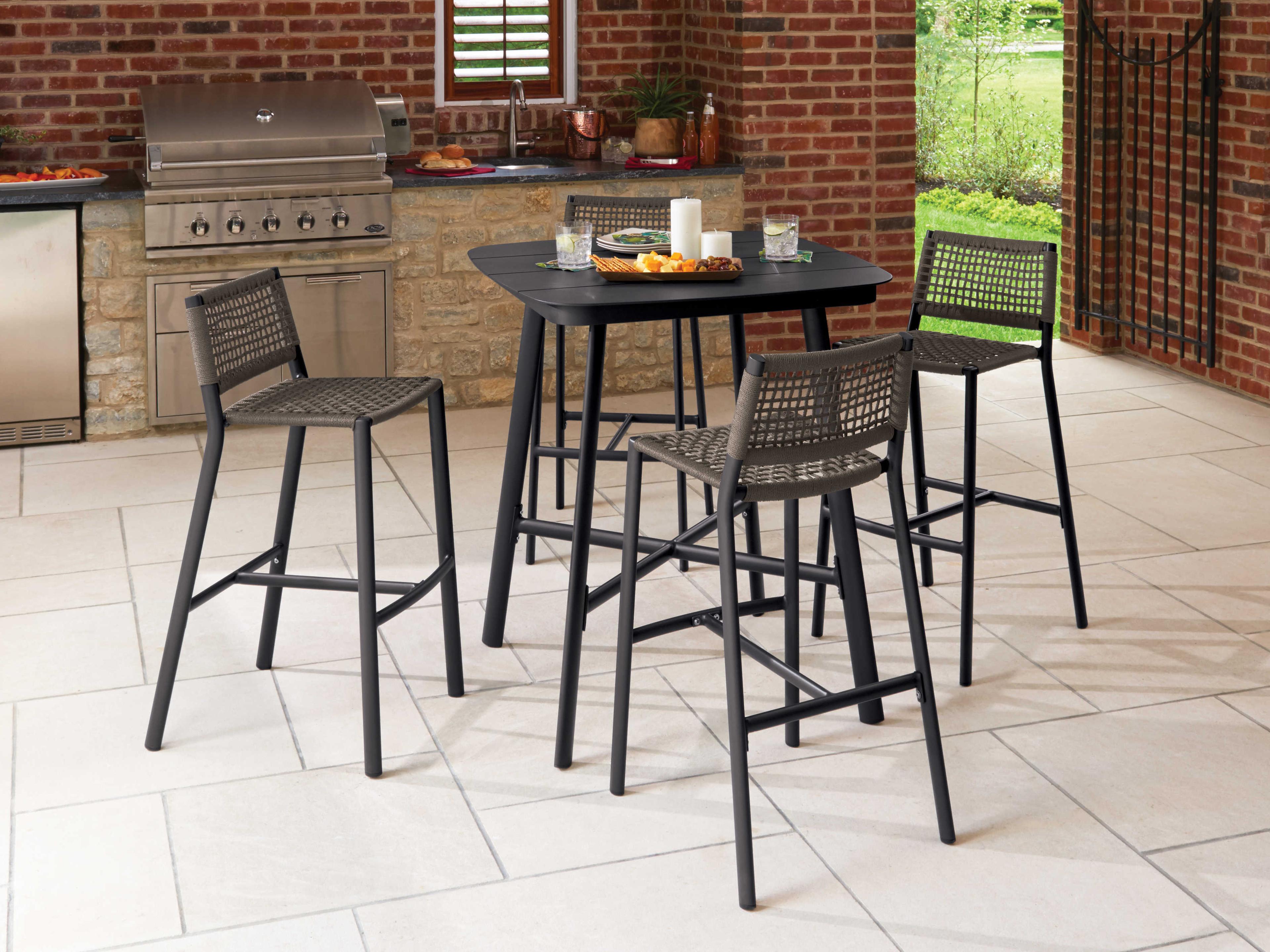 Oxford Garden Eiland 4 Aluminum Bar Stools and Table Set
