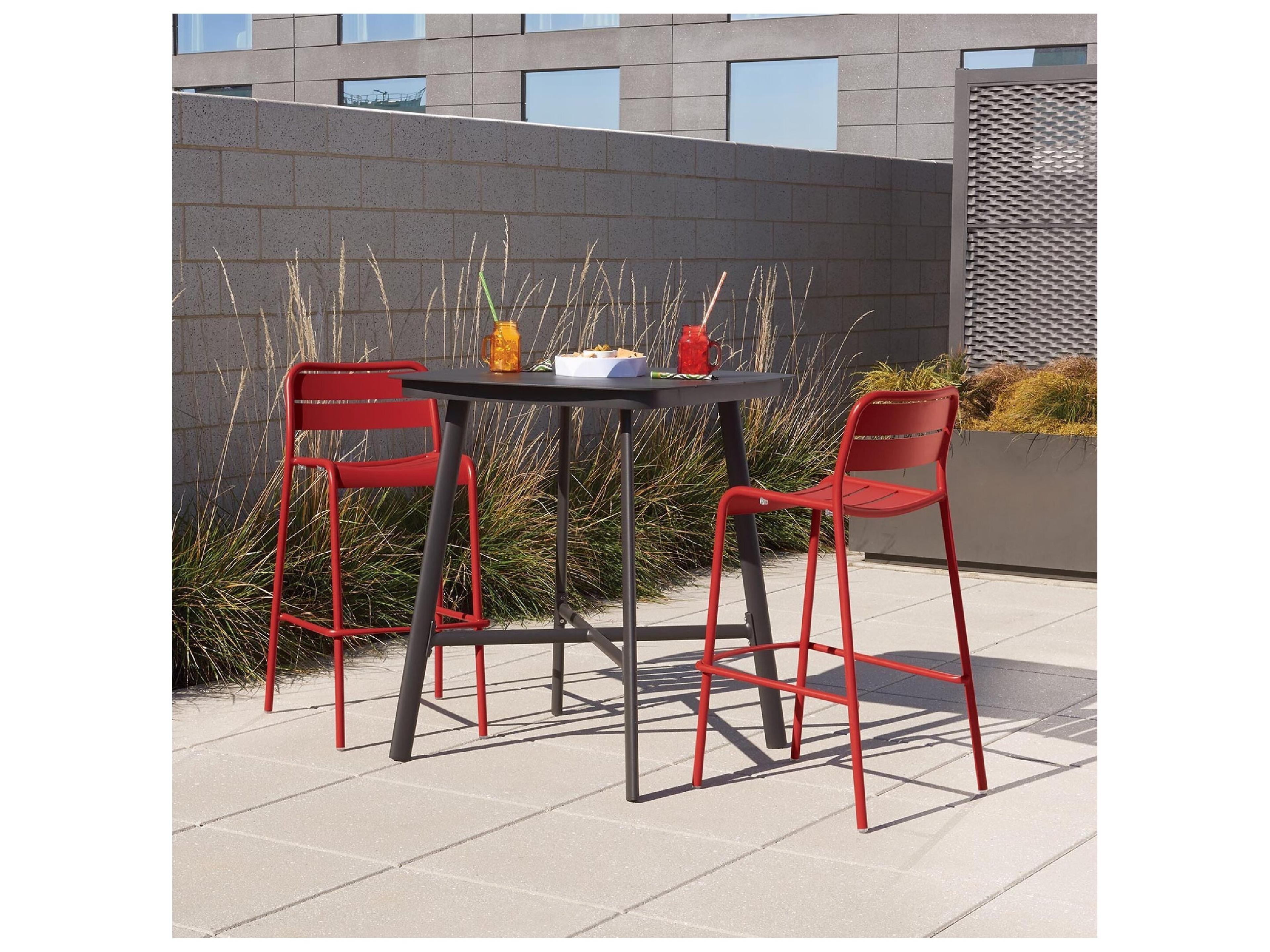 Oxford Garden Kapri Aluminum Venetian Stackable Outdoor Patio Bar Chair