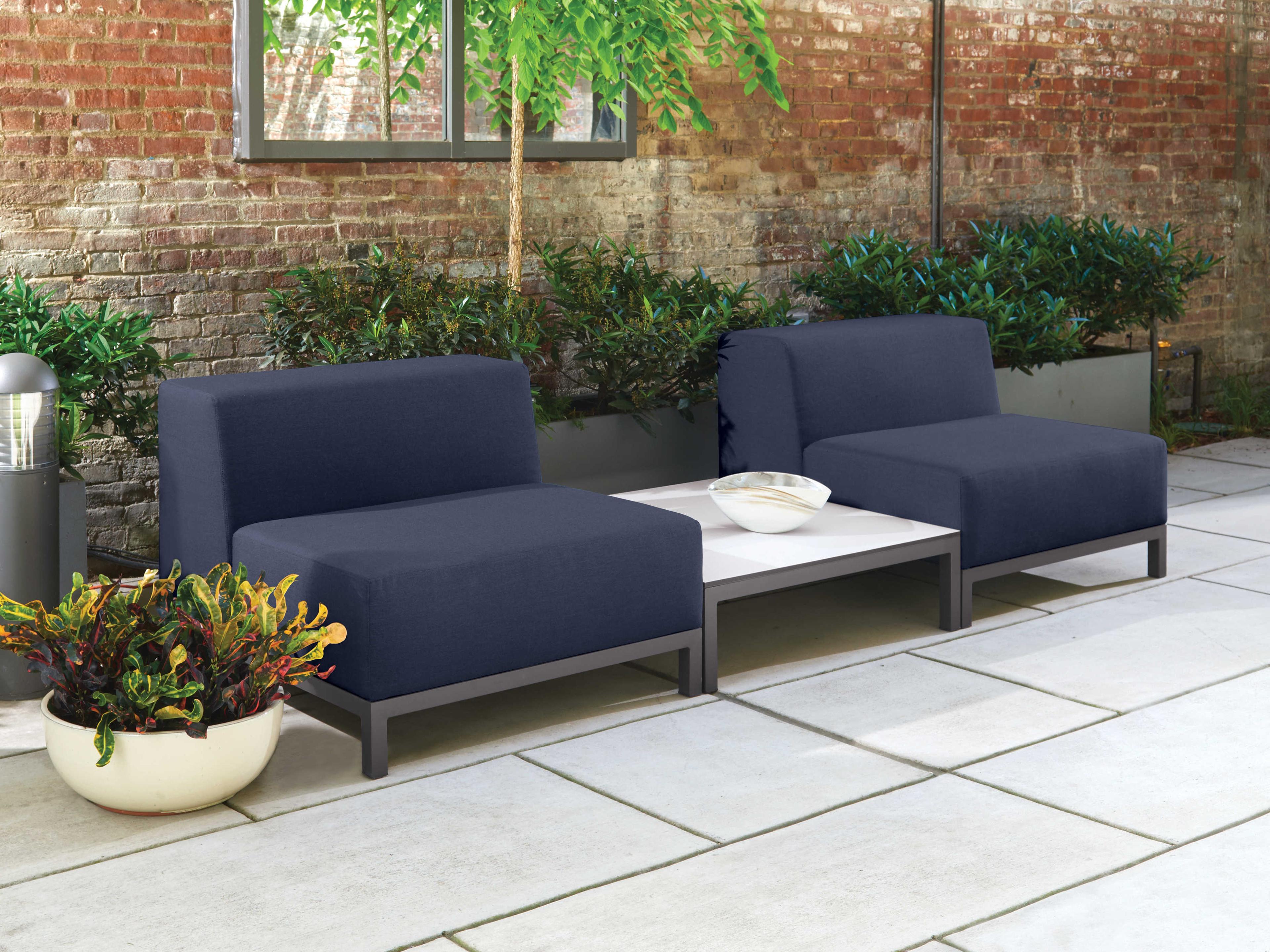 Oxford Garden Koral Aluminum Square Coffee Table