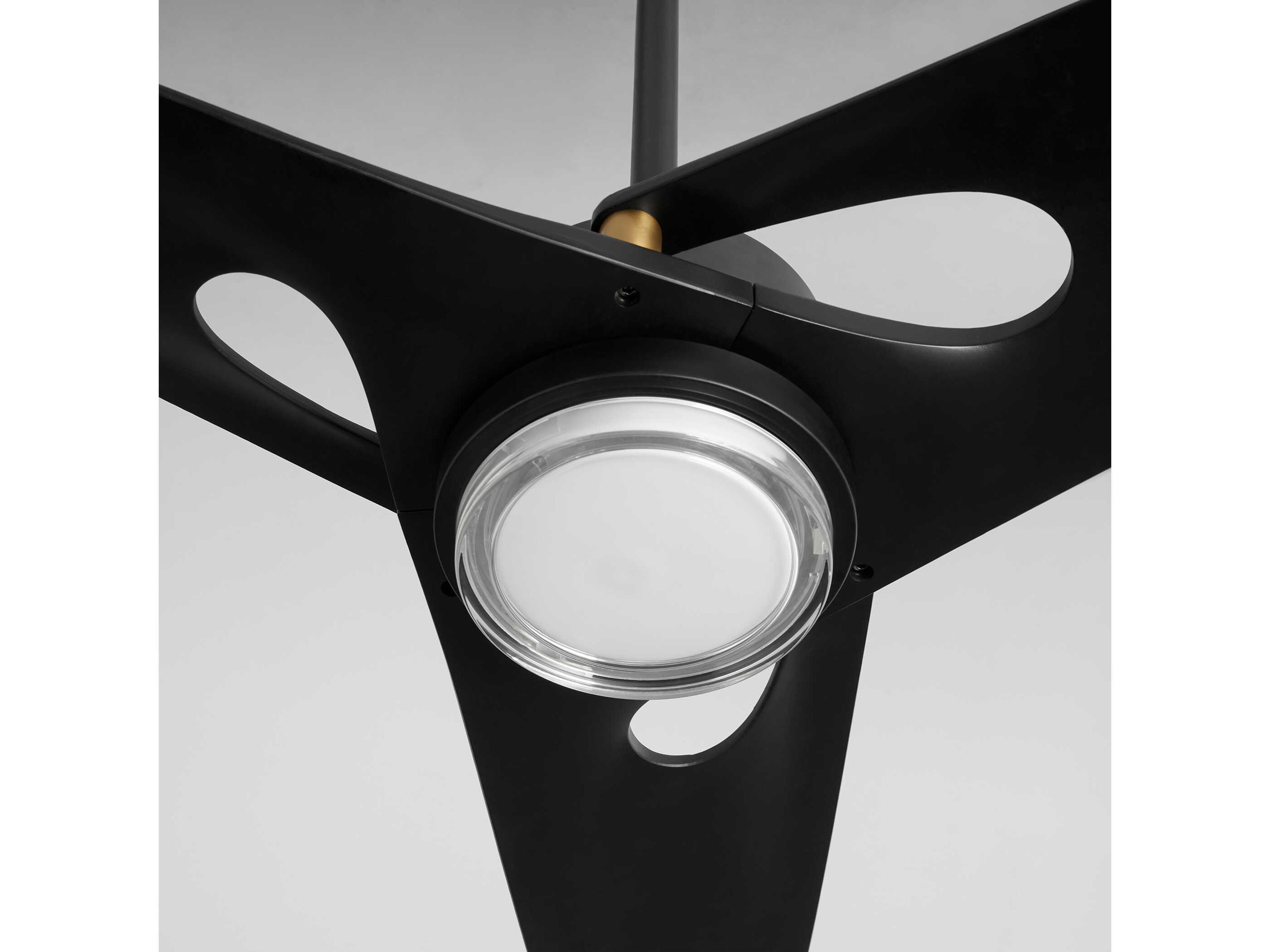 Oxygen by Quorum Apogee 60" Ceiling Fan