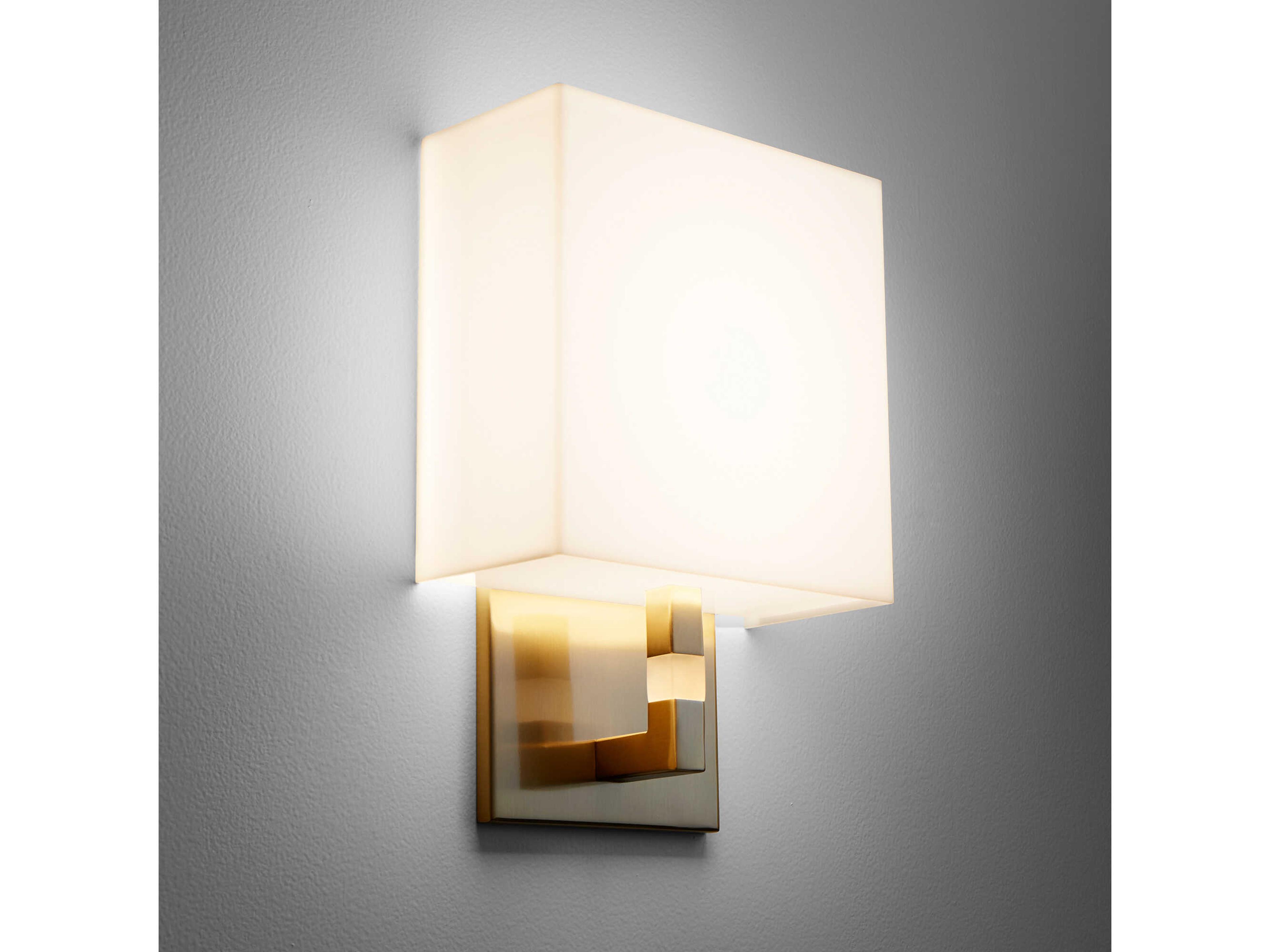 Oxygen by Quorum Chameleon 1-Light Aged Brass Wall Sconce