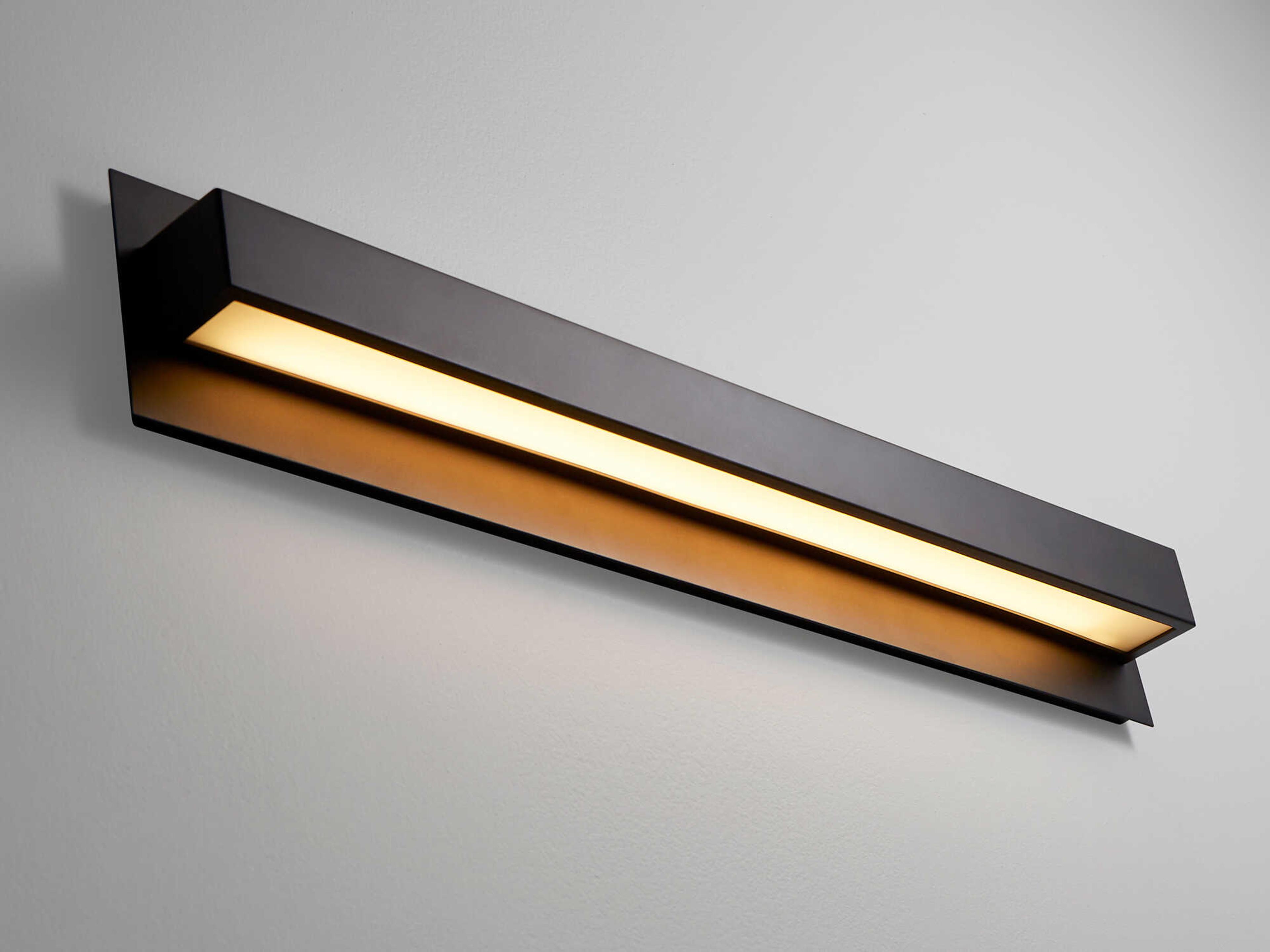 Oxygen by Quorum Alcor 1-Light Oiled Bronze Vanity Light