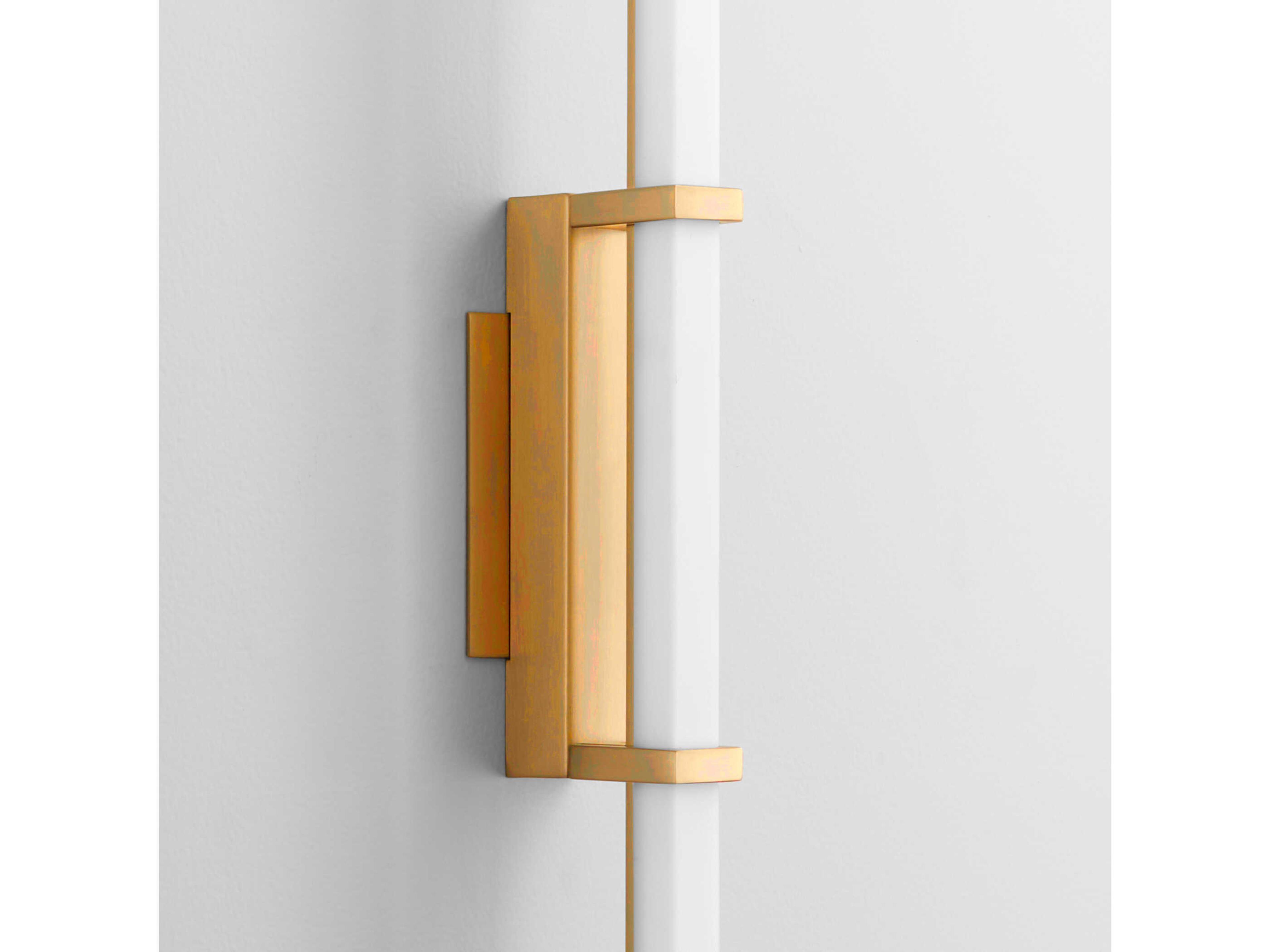 Oxygen by Quorum Wand 1-Light Aged Brass Wall Sconce