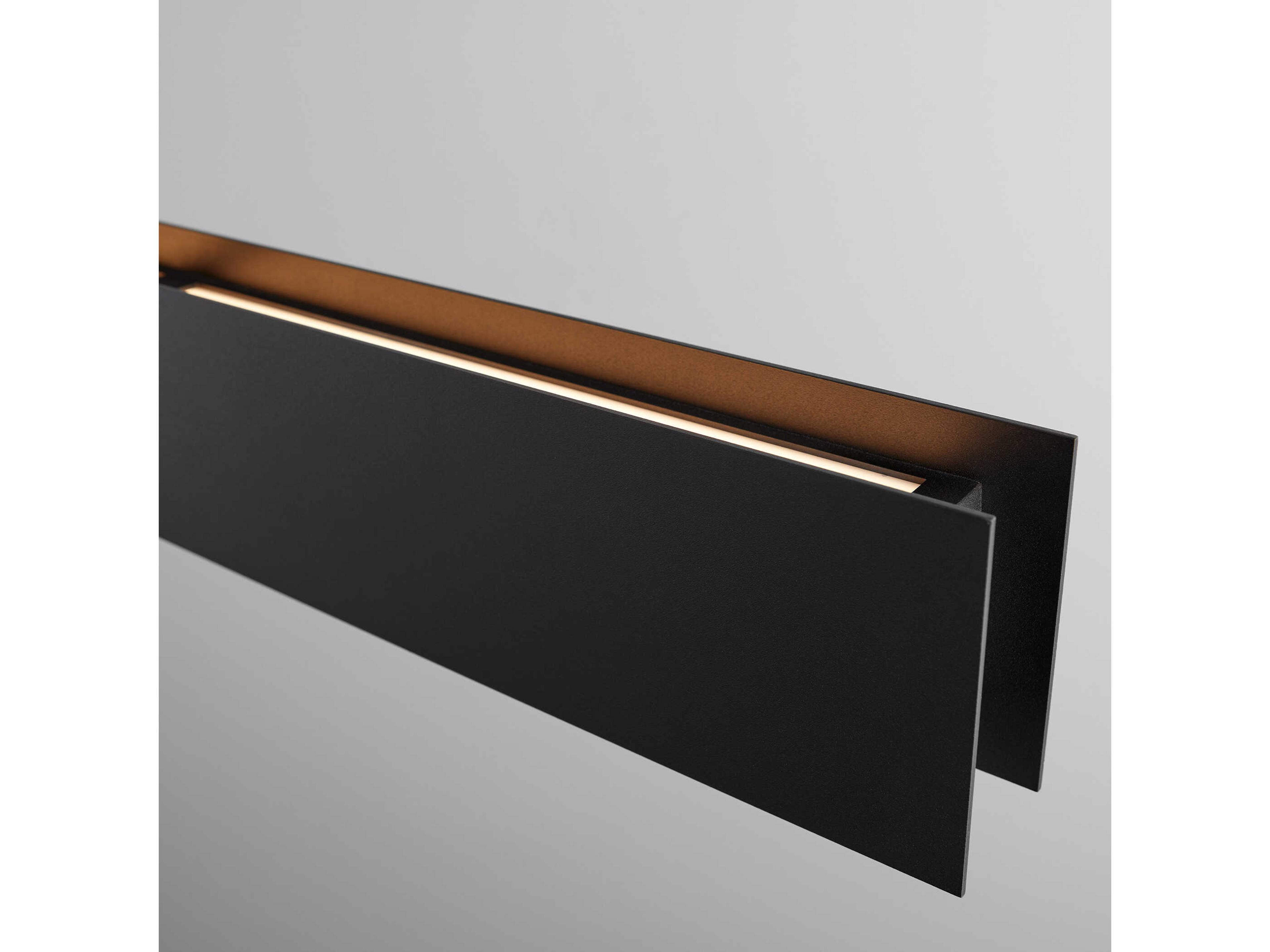 Oxygen by Quorum Brio 1-Light Black Linear Island Pendant