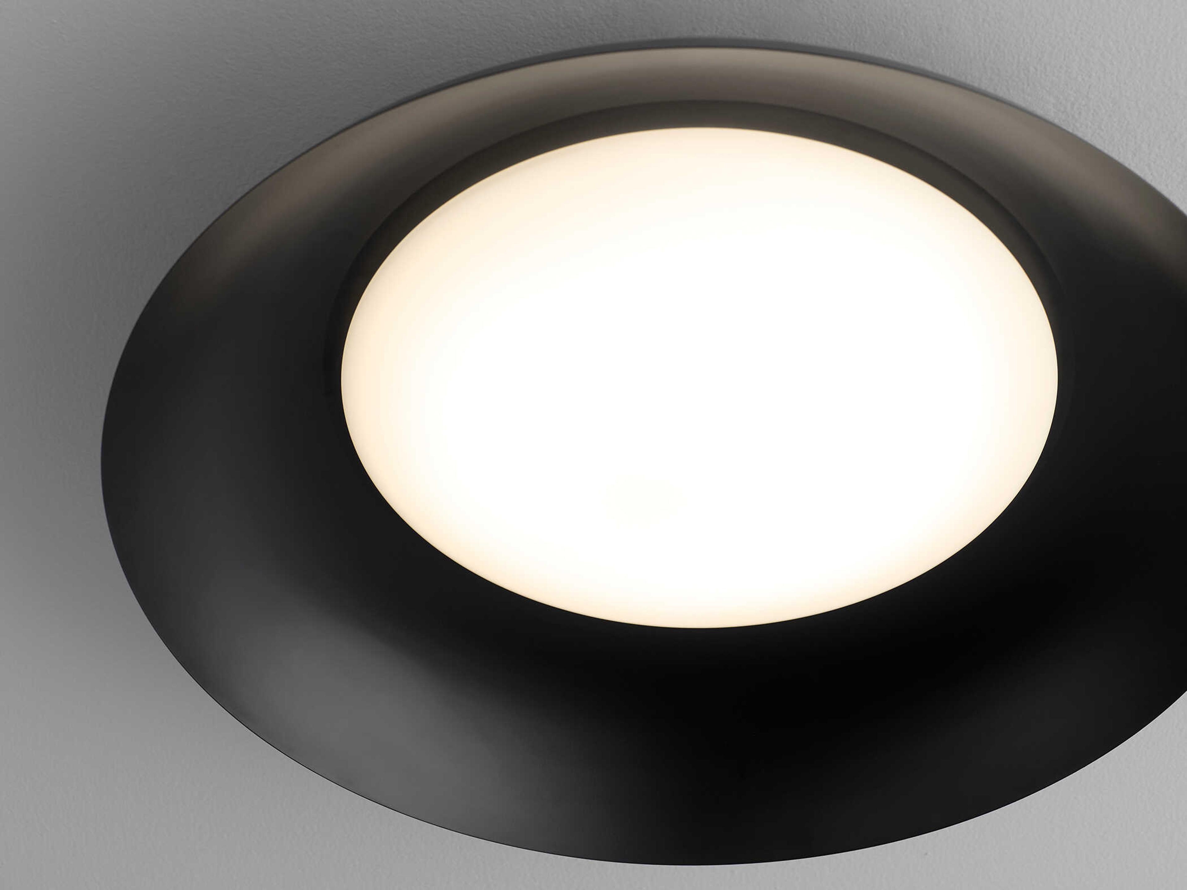 Oxygen by Quorum Bongo 1-Light Black Round Flush Mount