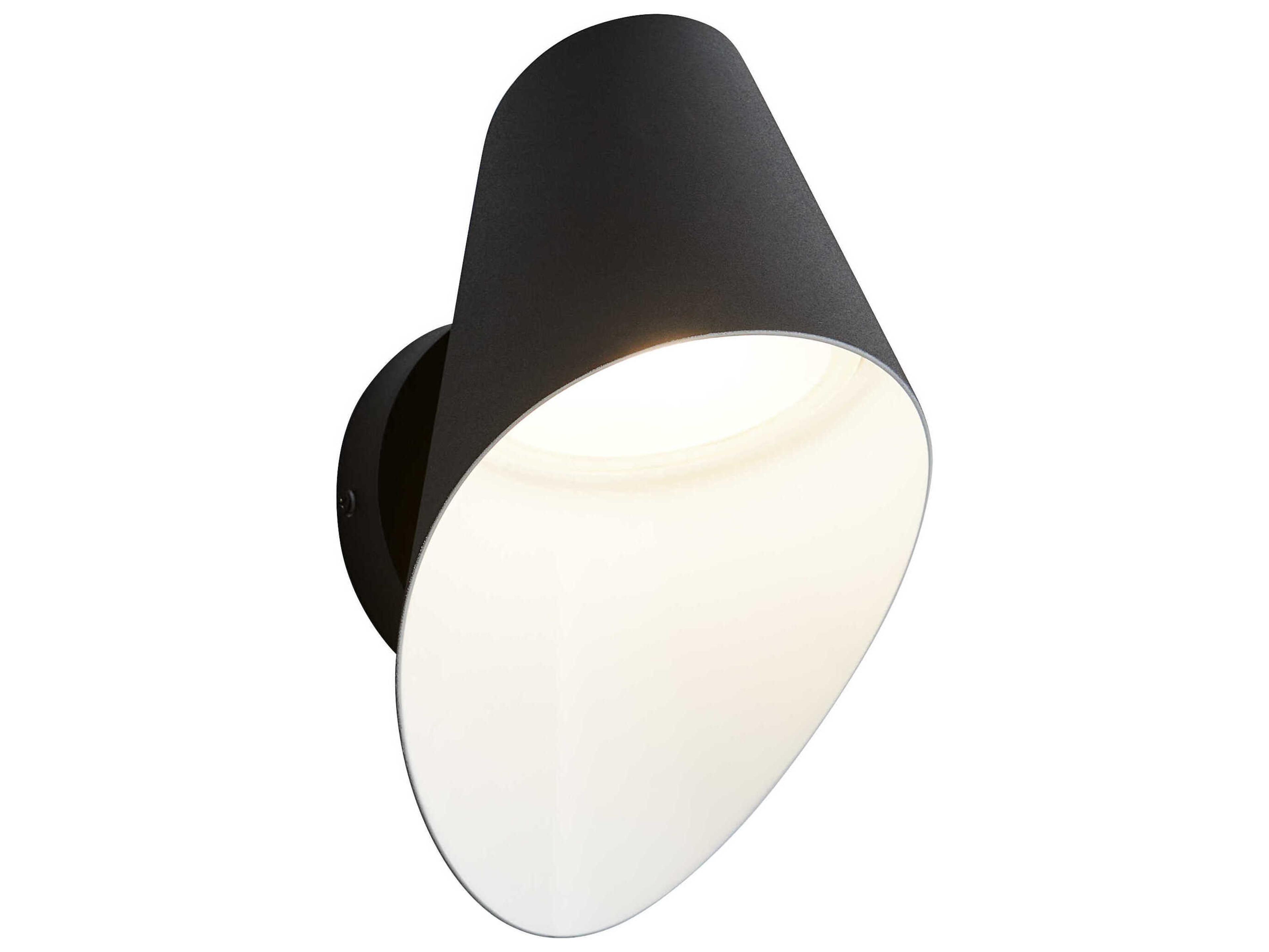 Oxygen by Quorum Lottie 1-Light Outdoor Wall Light