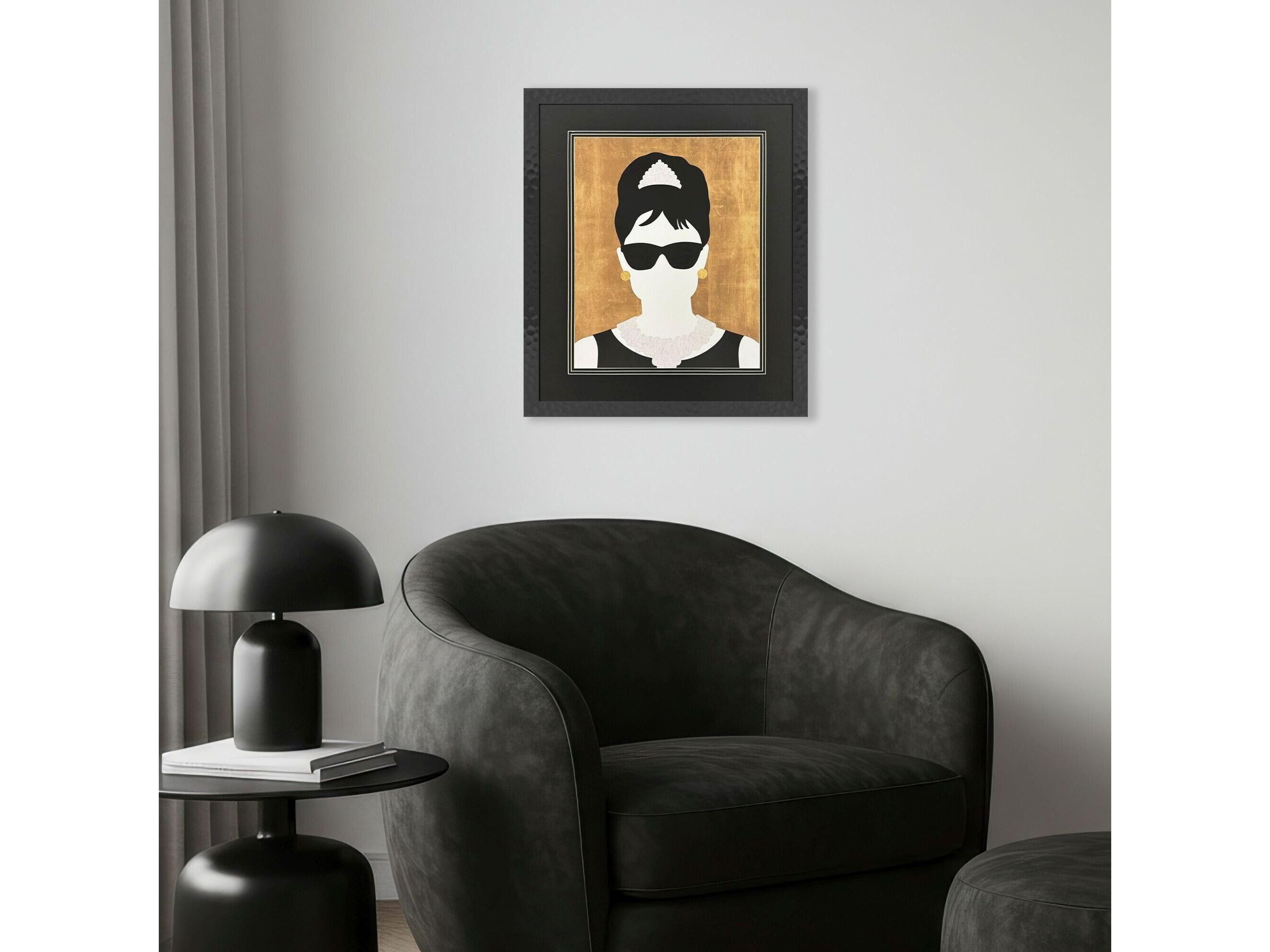 Paragon Icon Fashion Favourite Framed Art