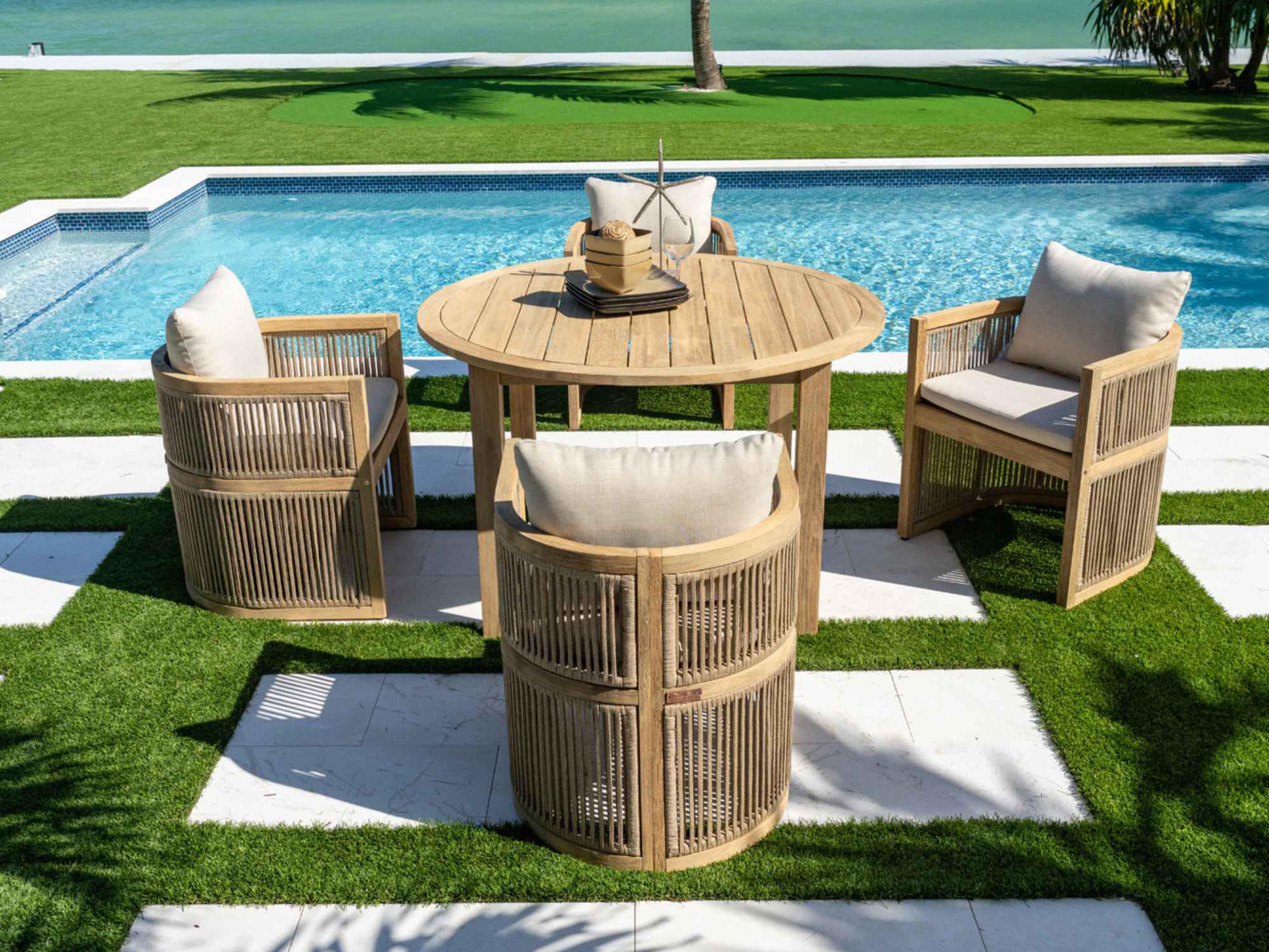 Panama Jack Cabo 5-Piece Barrel Round Dining Set