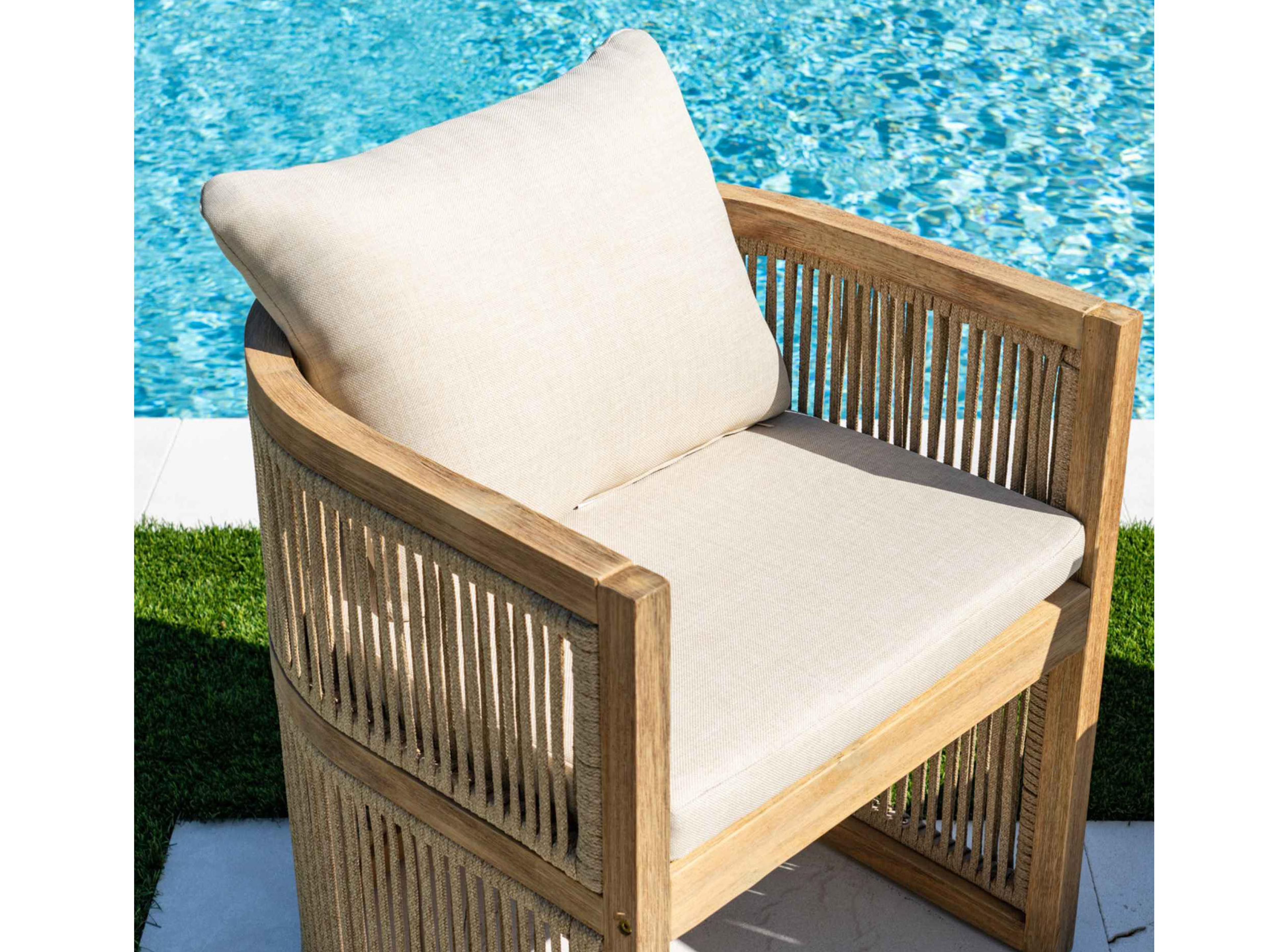 Panama Jack Cabo 5-Piece Barrel Round Dining Set