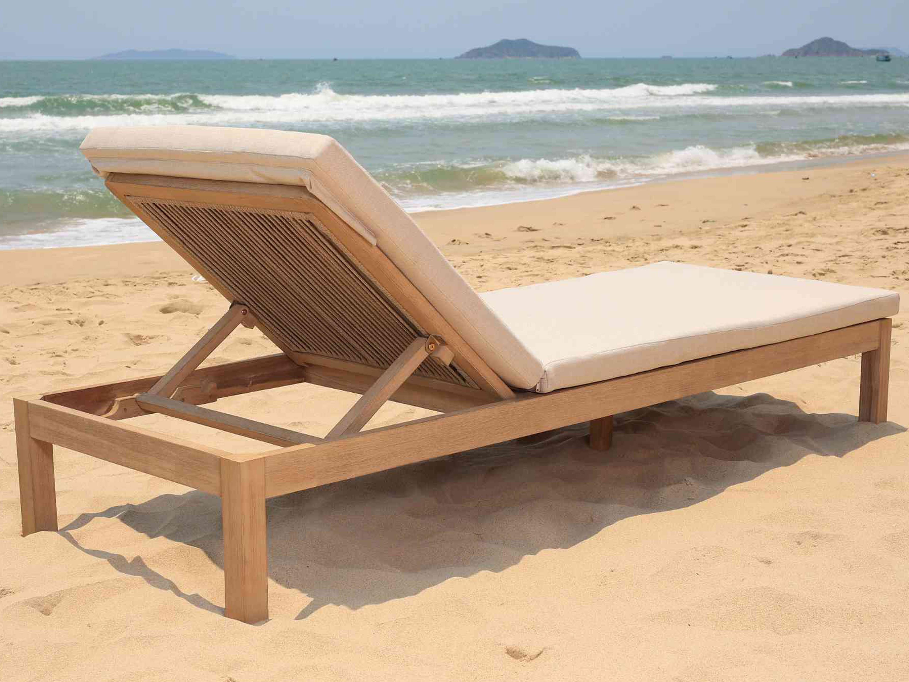 Panama Jack Cabo Chaise Lounge with Cushion