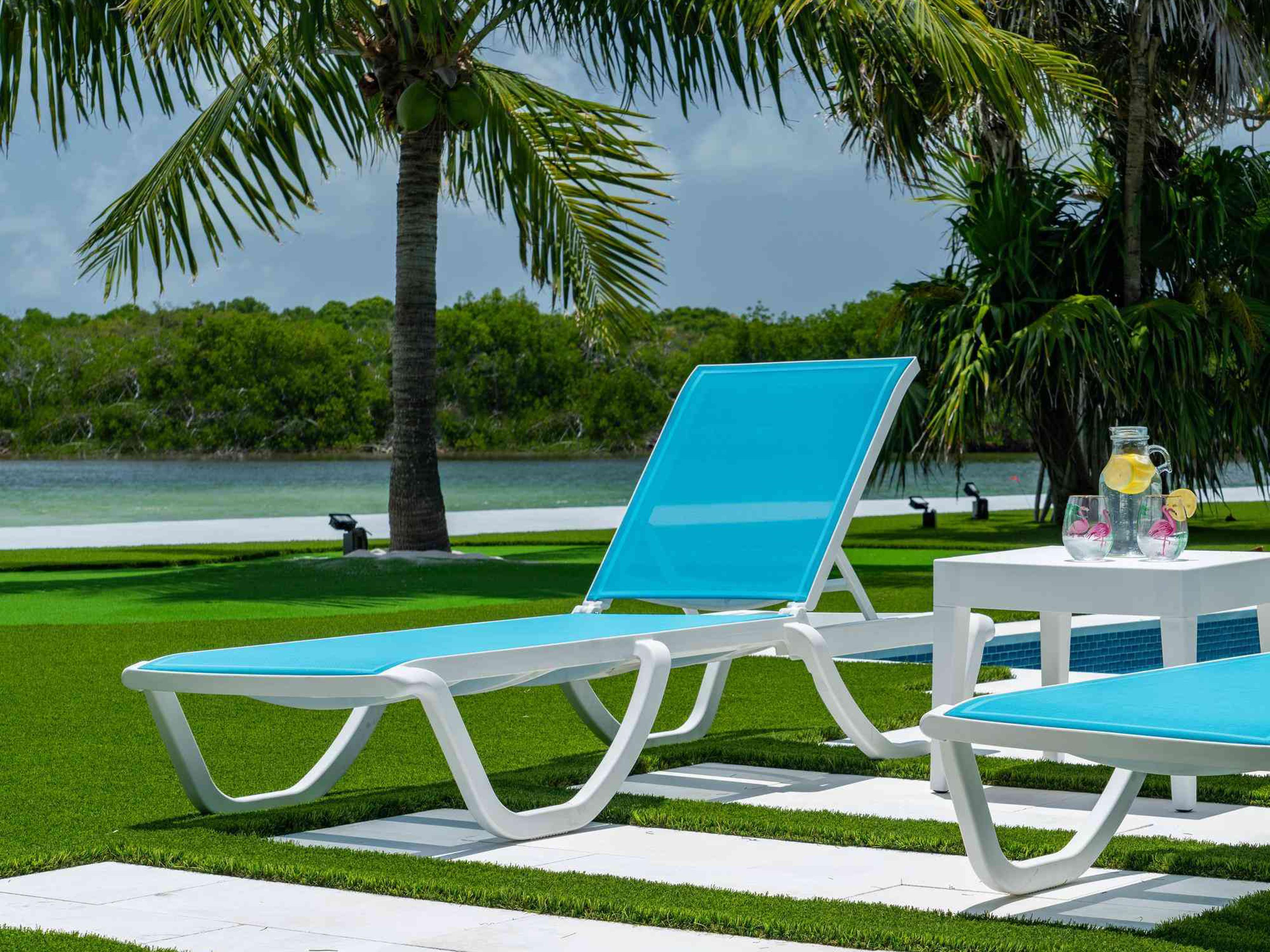 Panama Jack Abaco 3-Piece Chaise Lounge Set