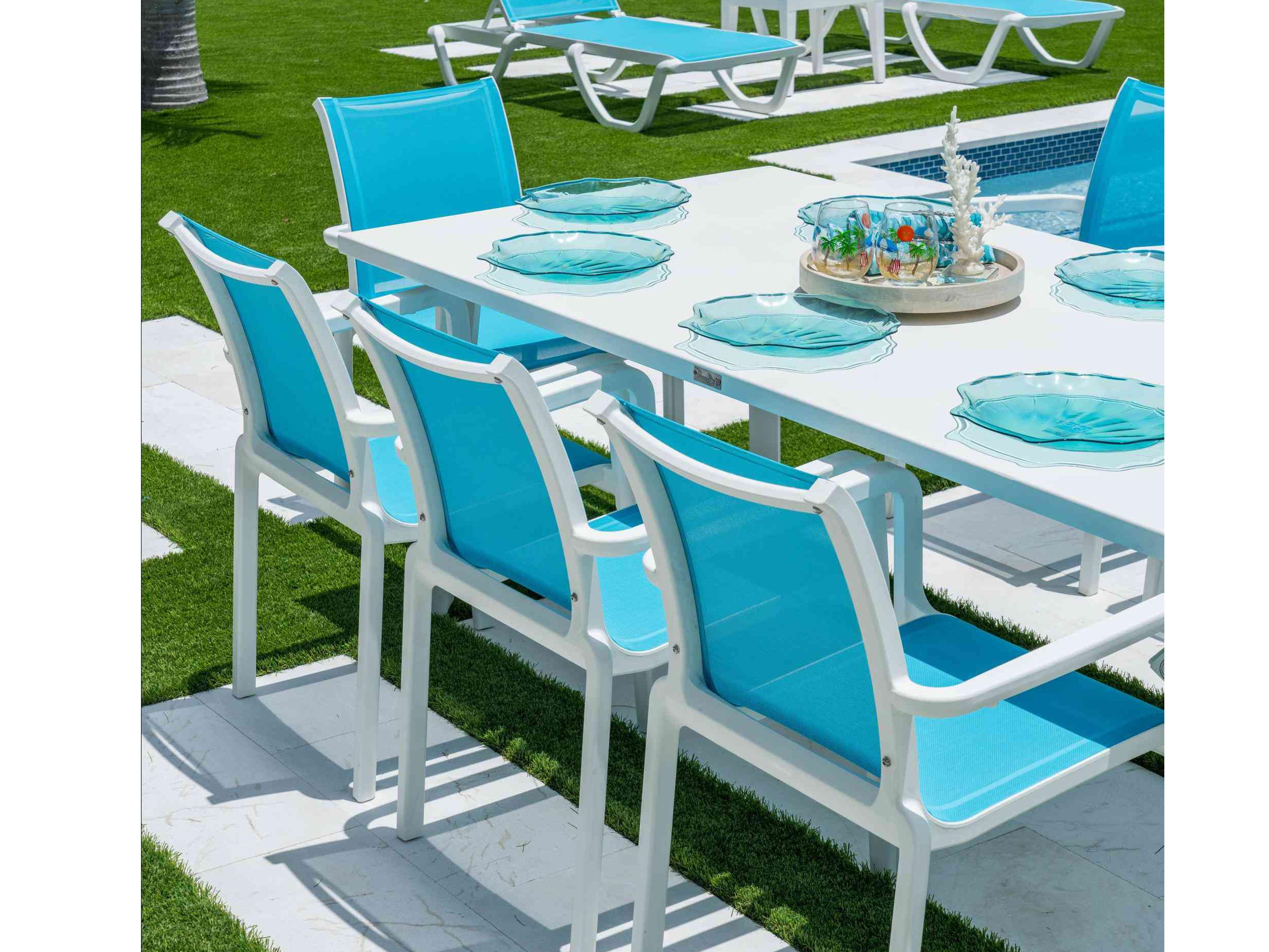 Panama Jack Abaco 9-Piece Dining Set