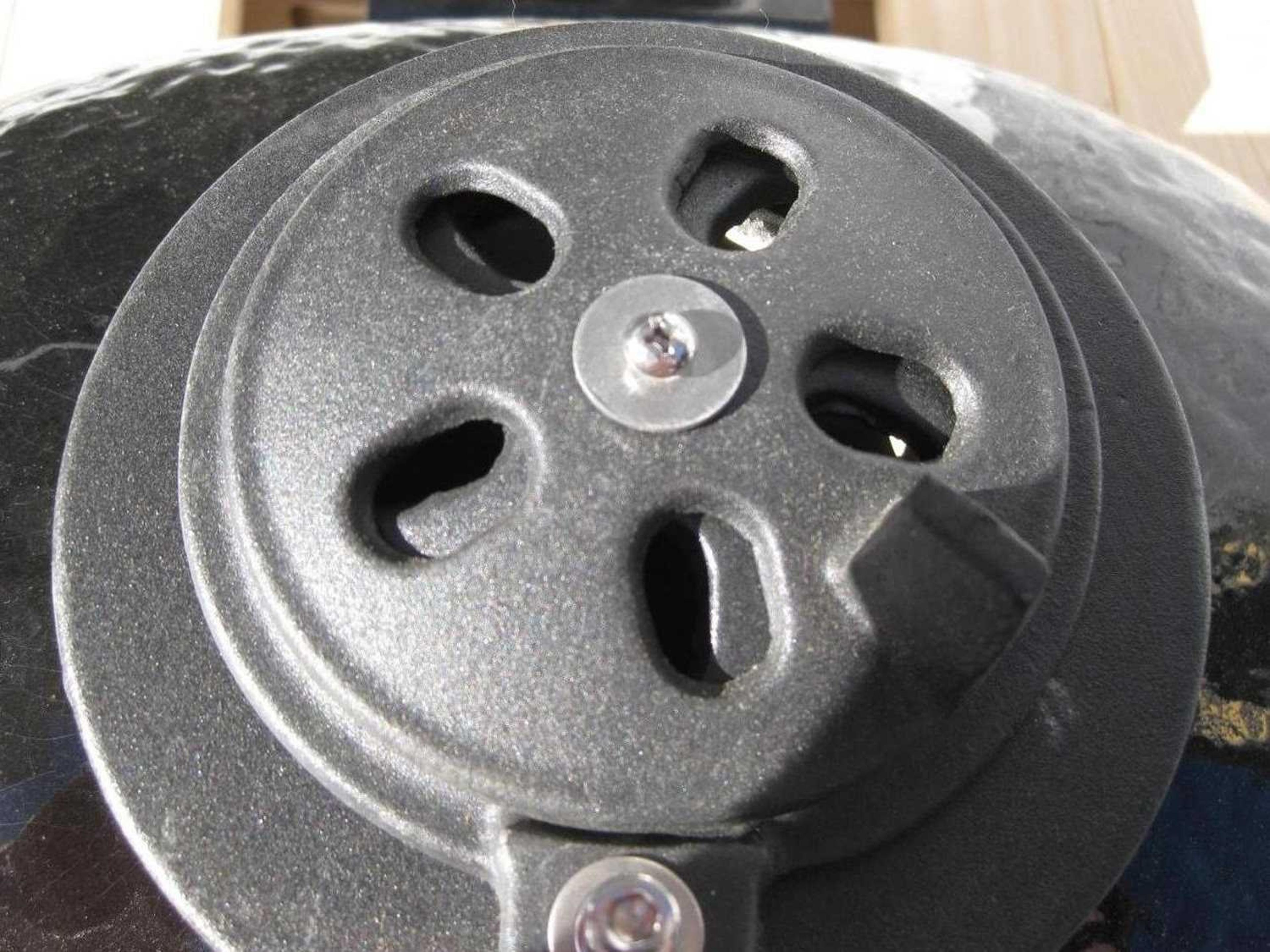 Primo Ceramic Oval X-Large Jack Daniels Edition Charcoal Grill Smoker