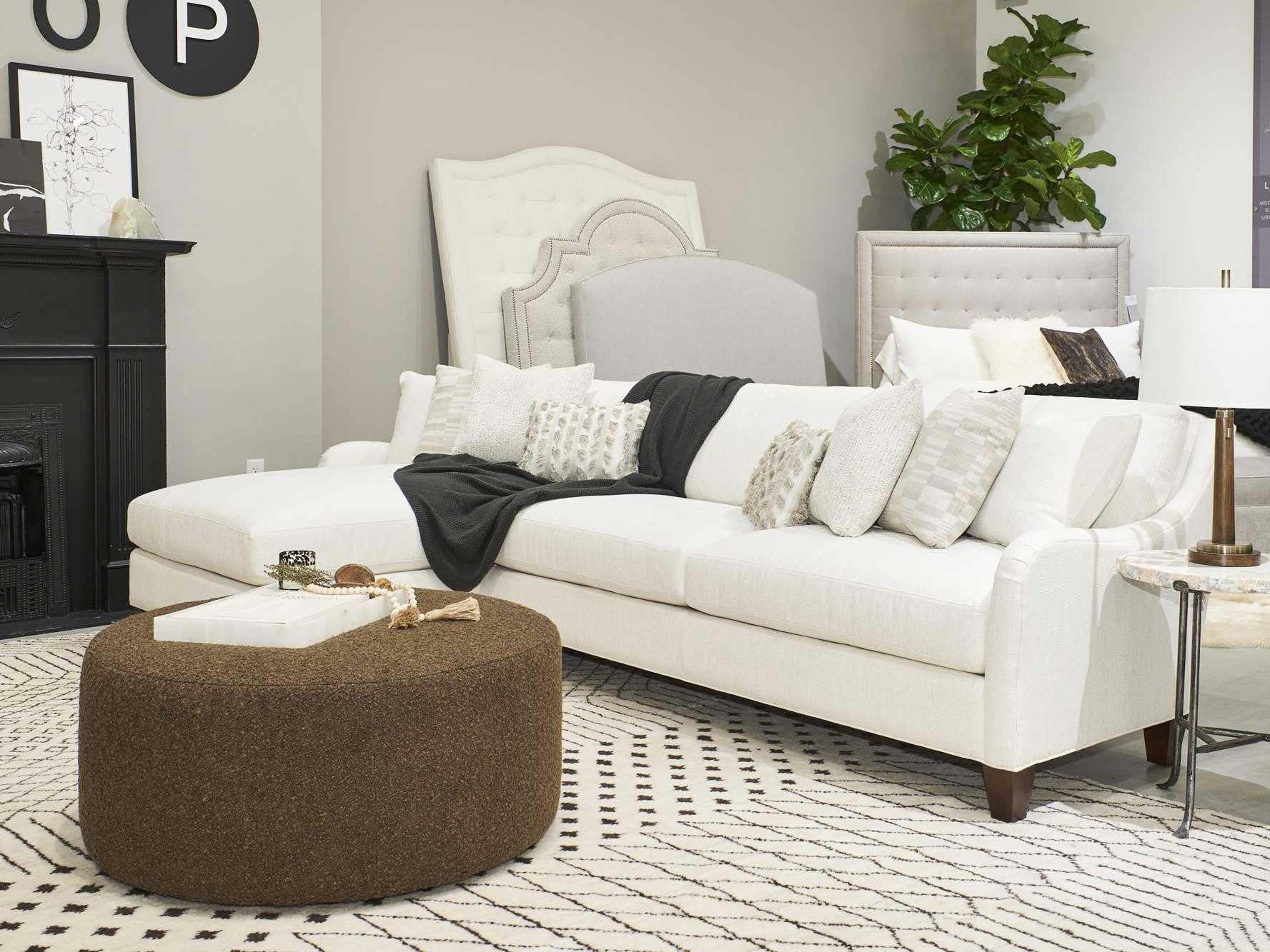 Precedent Louise Castor Ottoman