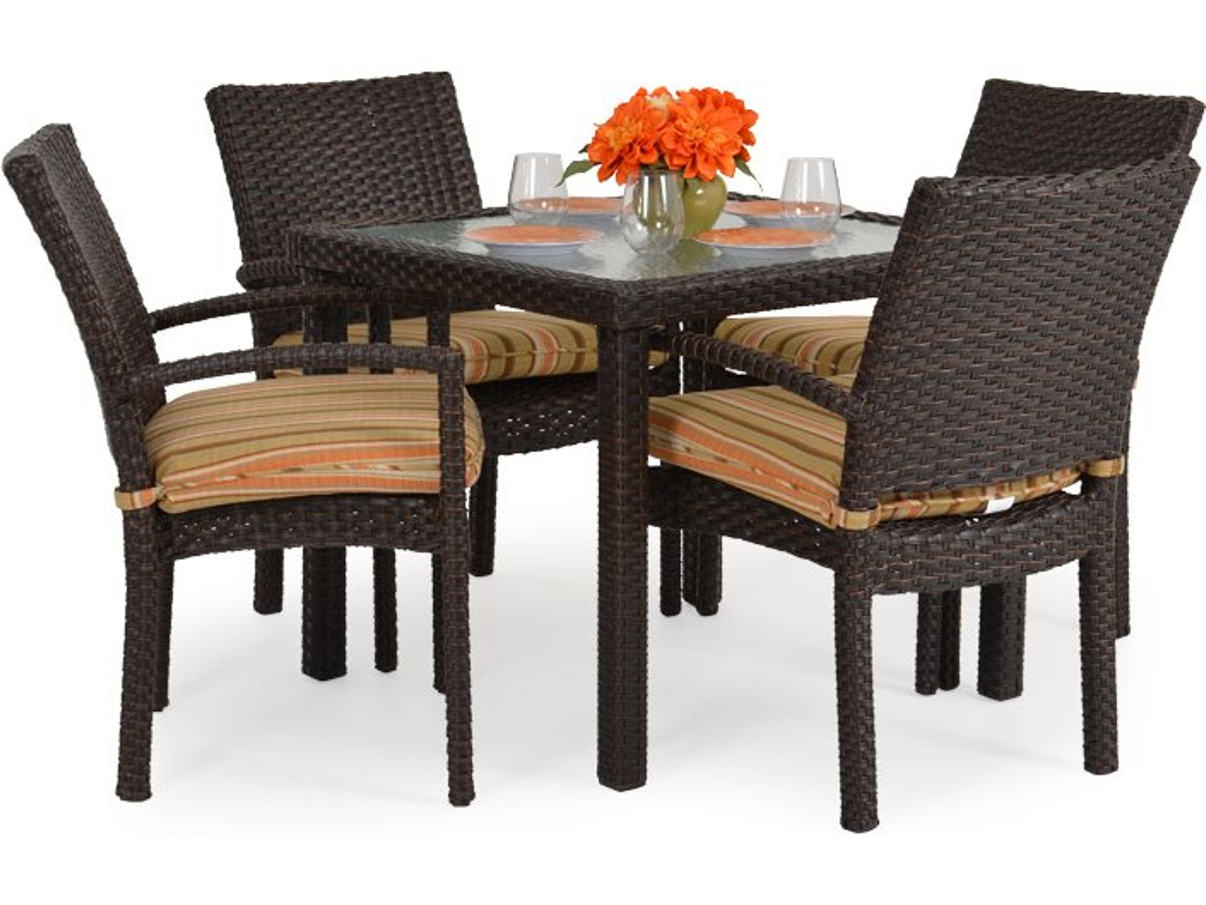 Seaside Wicker Outdoor Dining Set