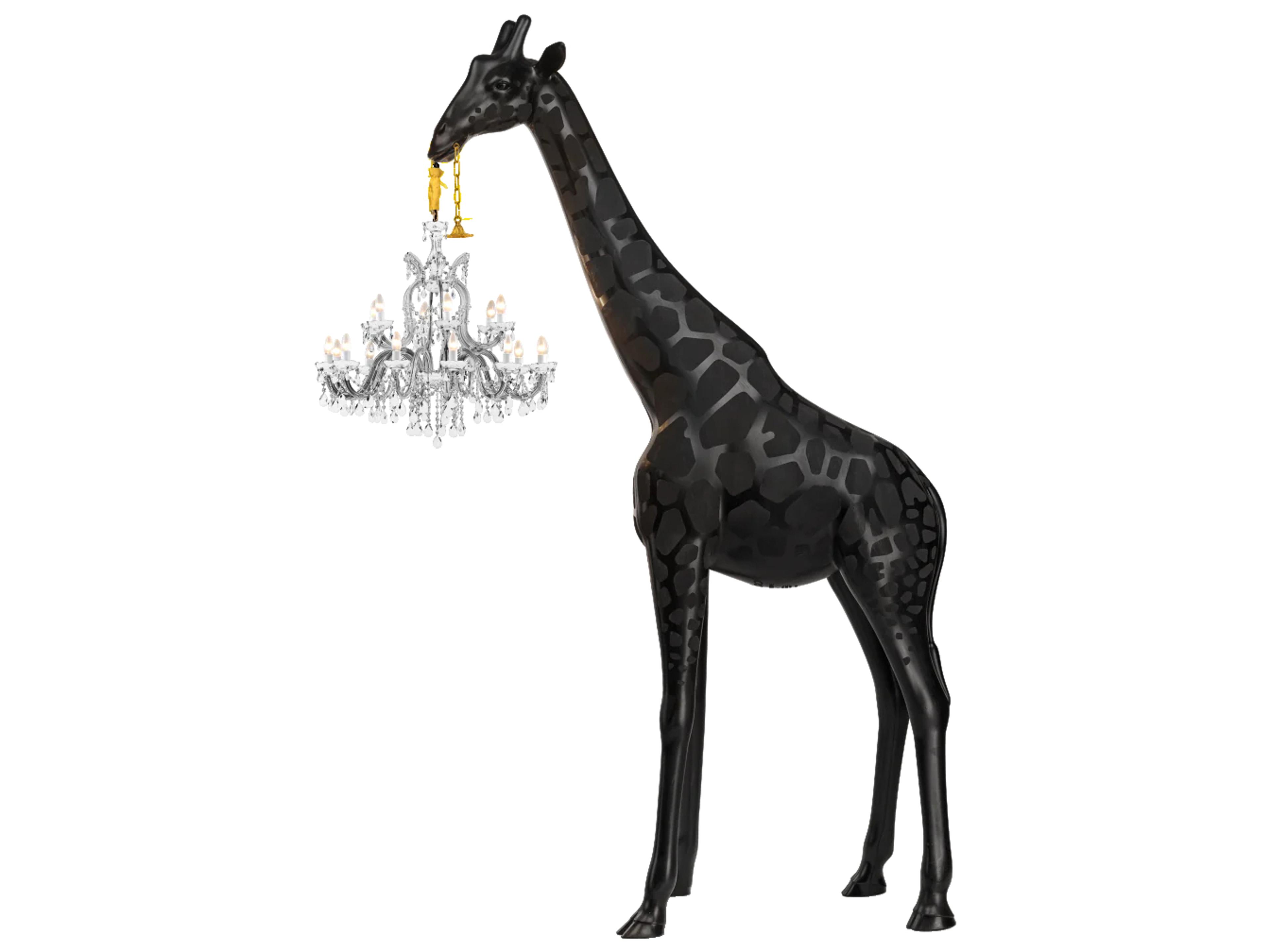 Giraffe In Love Black Floor Lamp