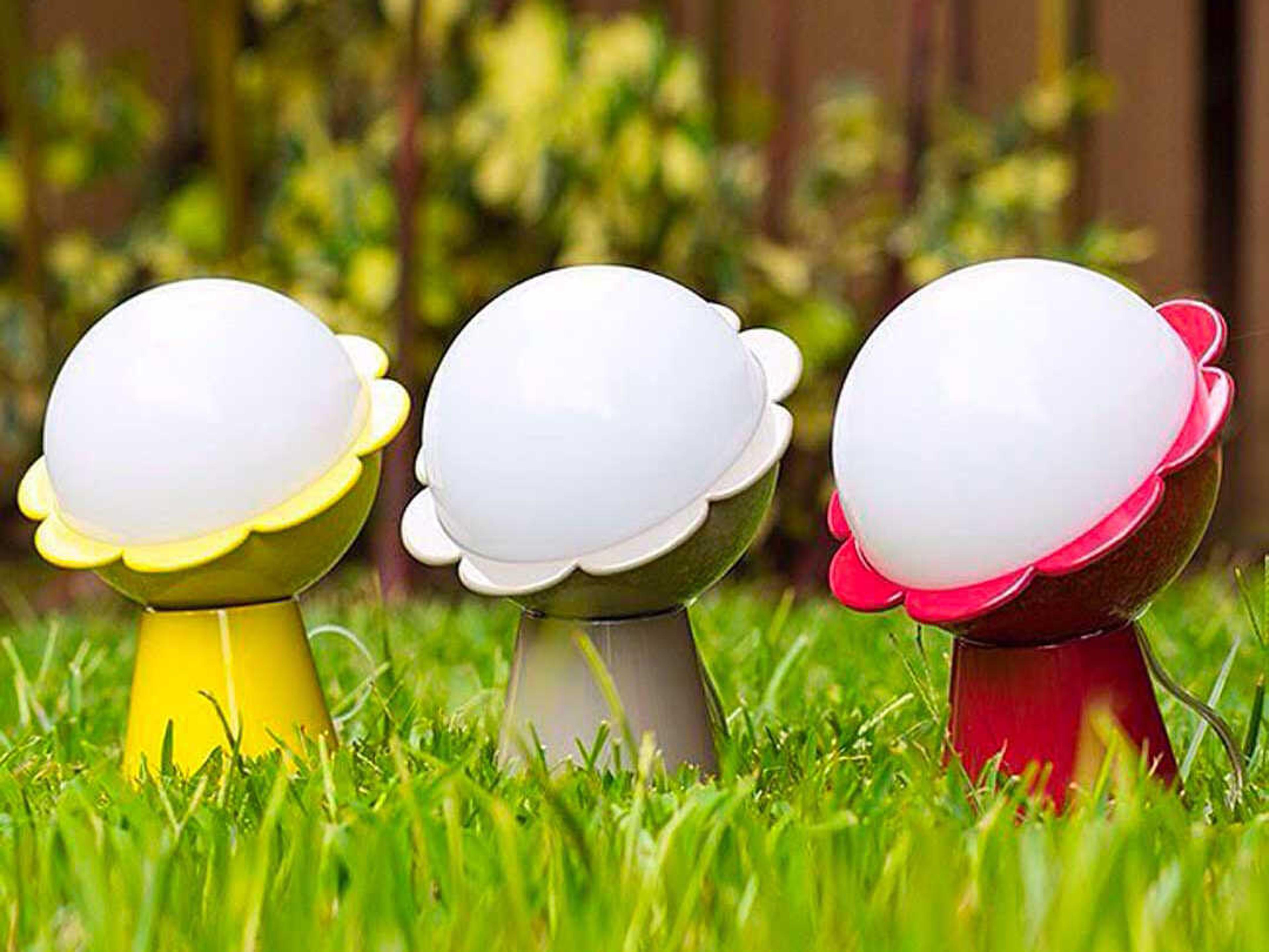 Qeeboo Daisy Yellow Table Lamp