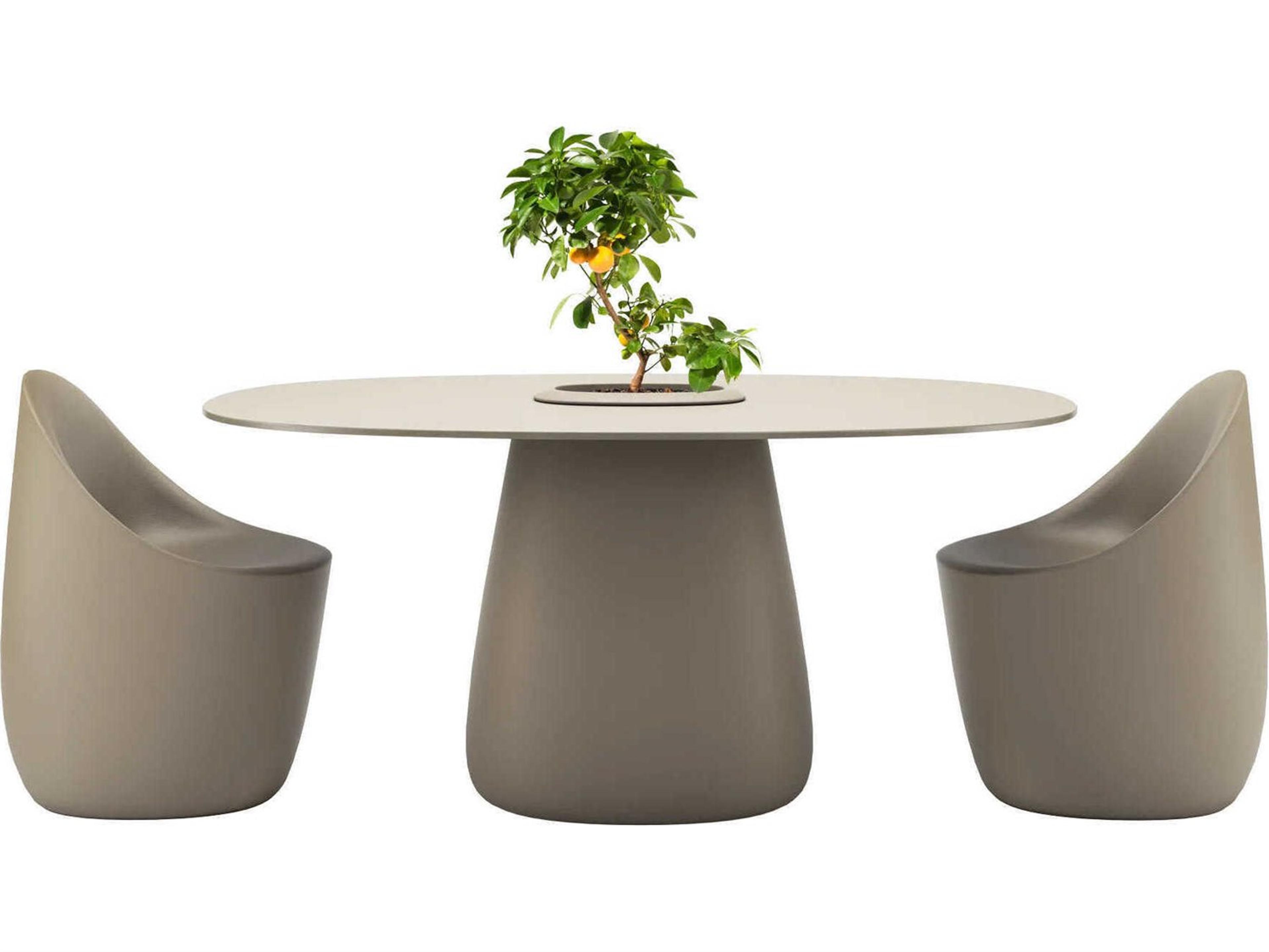 Qeeboo Outdoor Cobble Ottawa Recycled Plastic Oval Dining Table