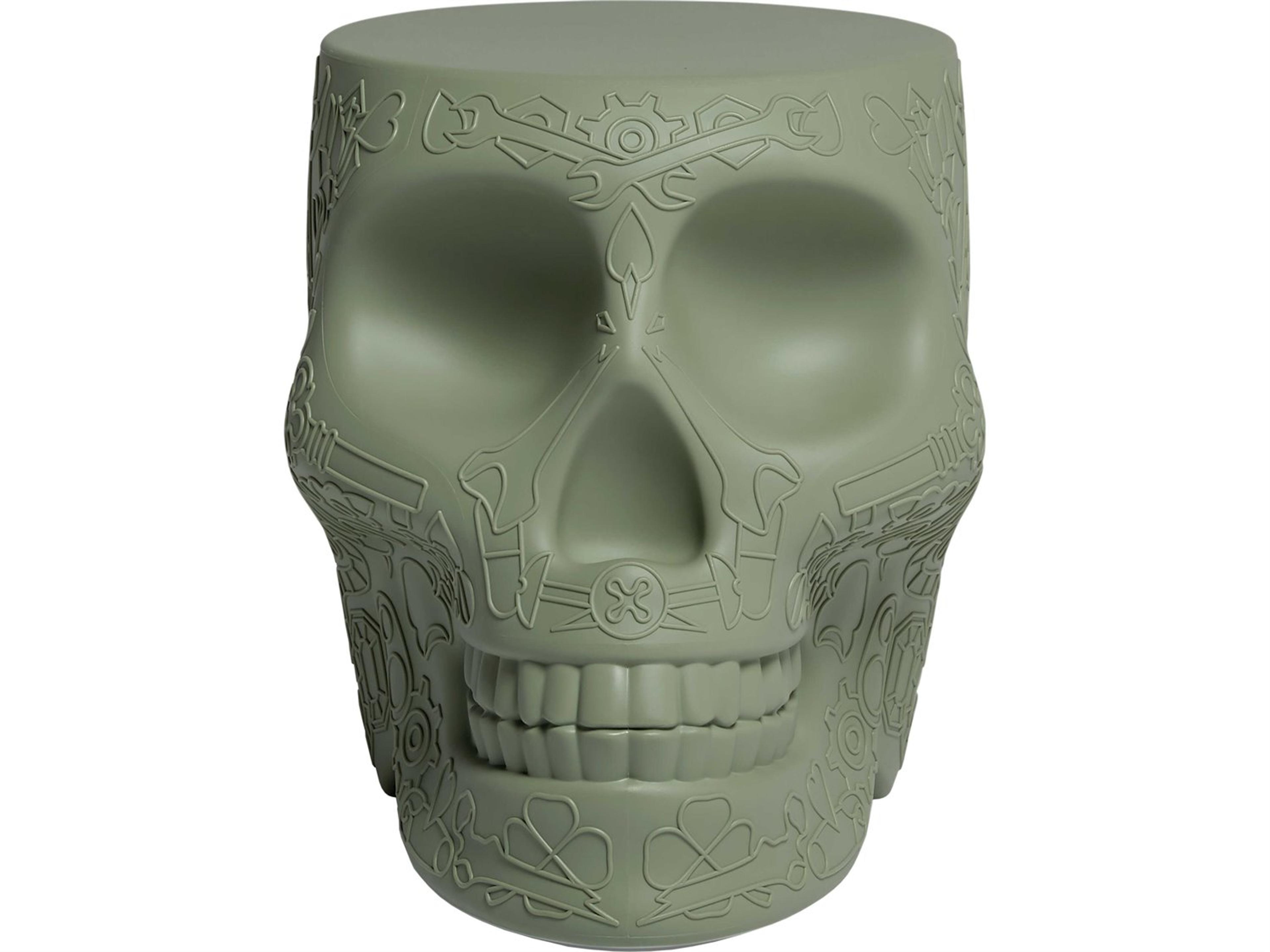 Qeeboo Outdoor Mexico Balsam Green Recycled Plastic Round End Table