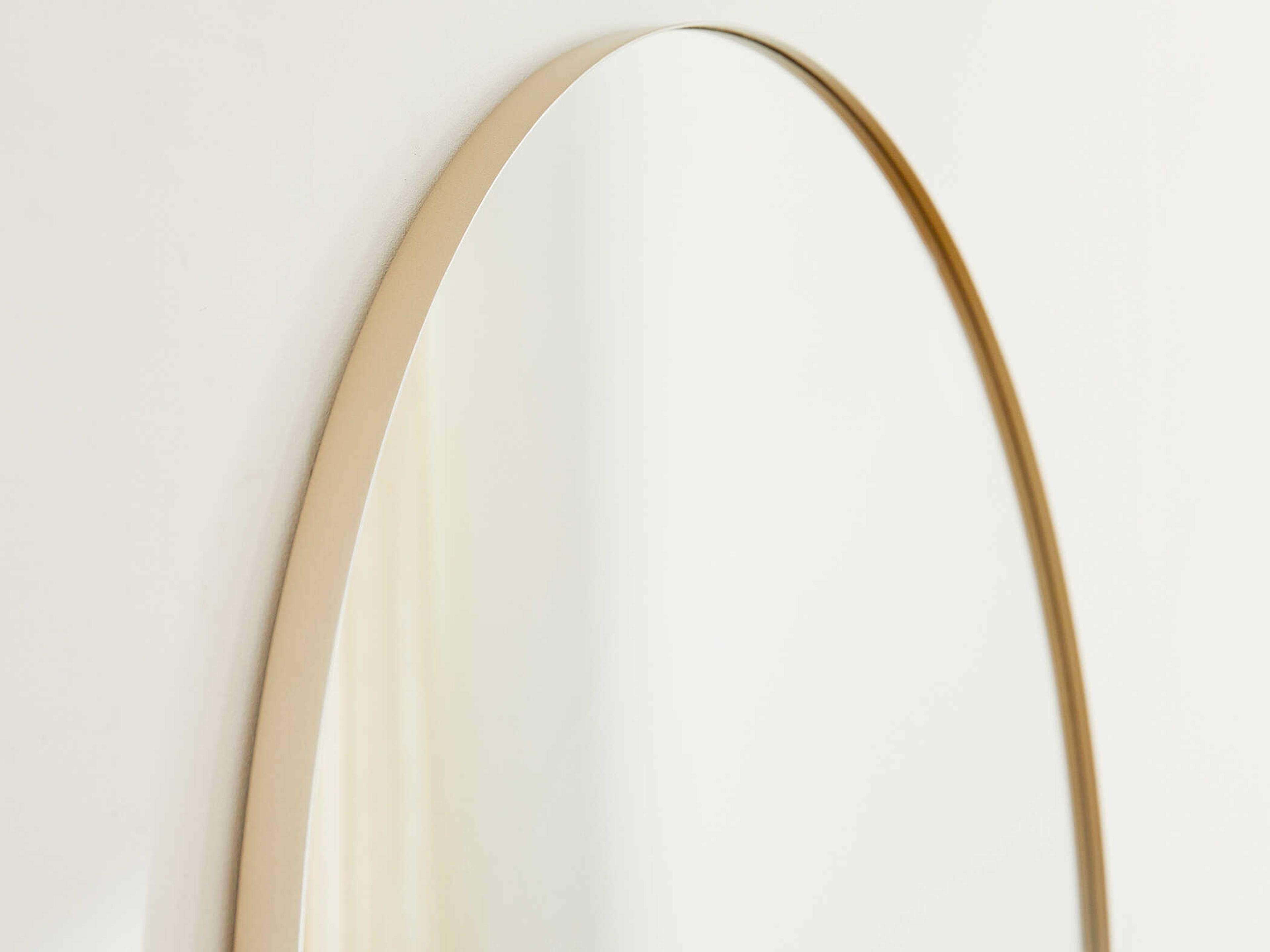 Quorum Silver Round Wall Mirror